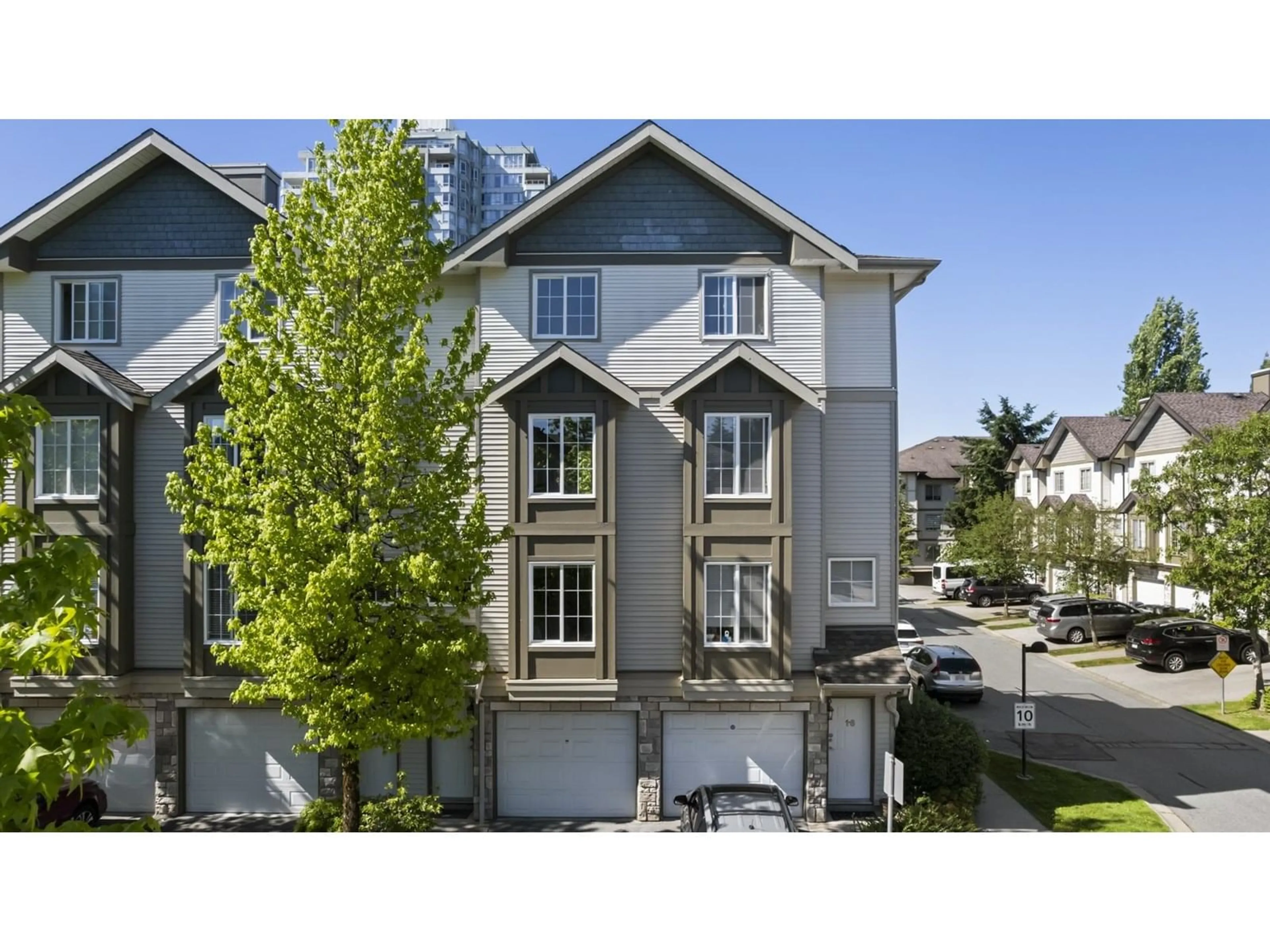 A pic from outside/outdoor area/front of a property/back of a property/a pic from drone, street for 17 - 14855 100, Surrey British Columbia V3R2W1