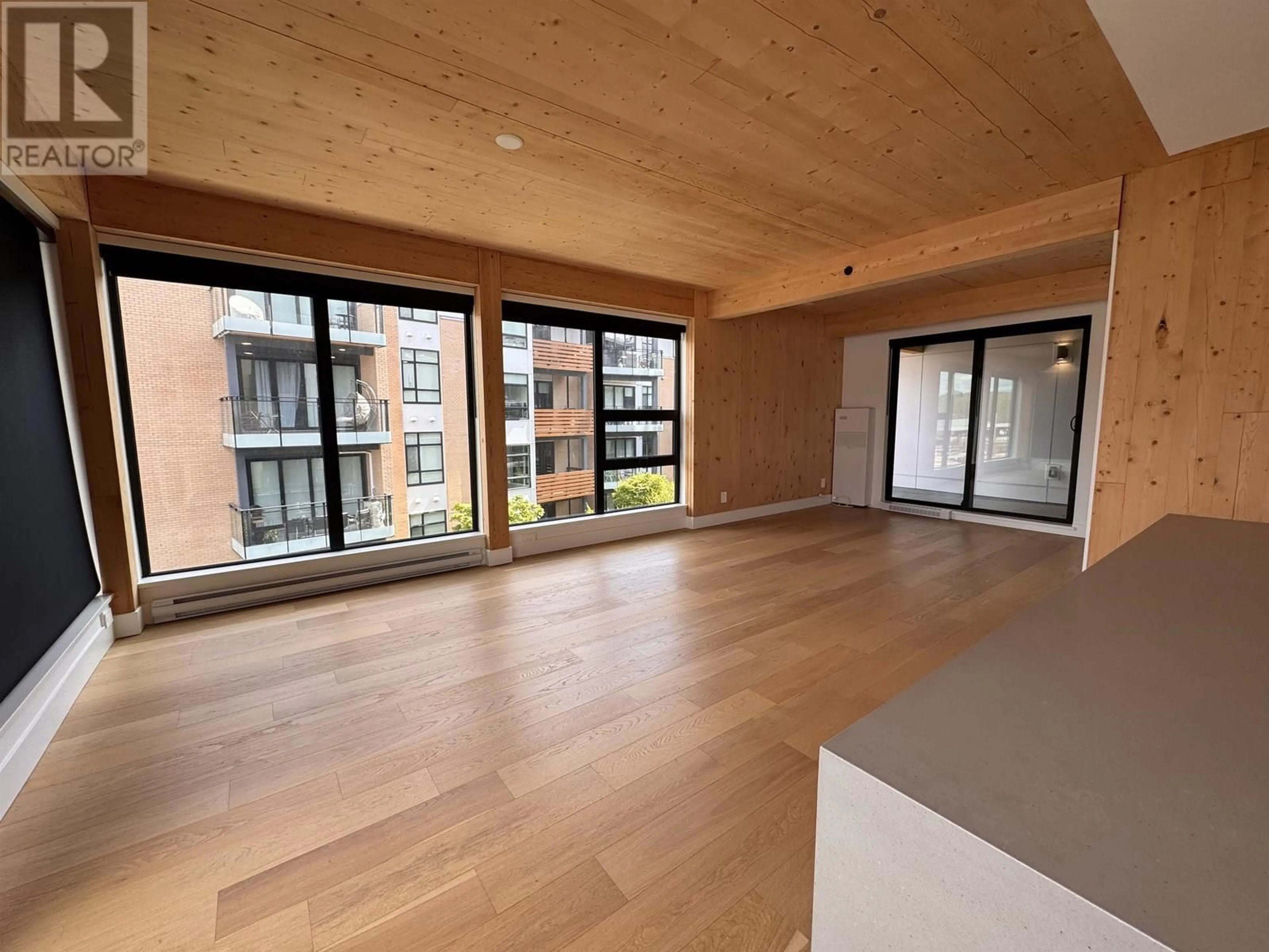 A pic of a room for 301 - 310 SALTER STREET, New Westminster British Columbia V3M0N7