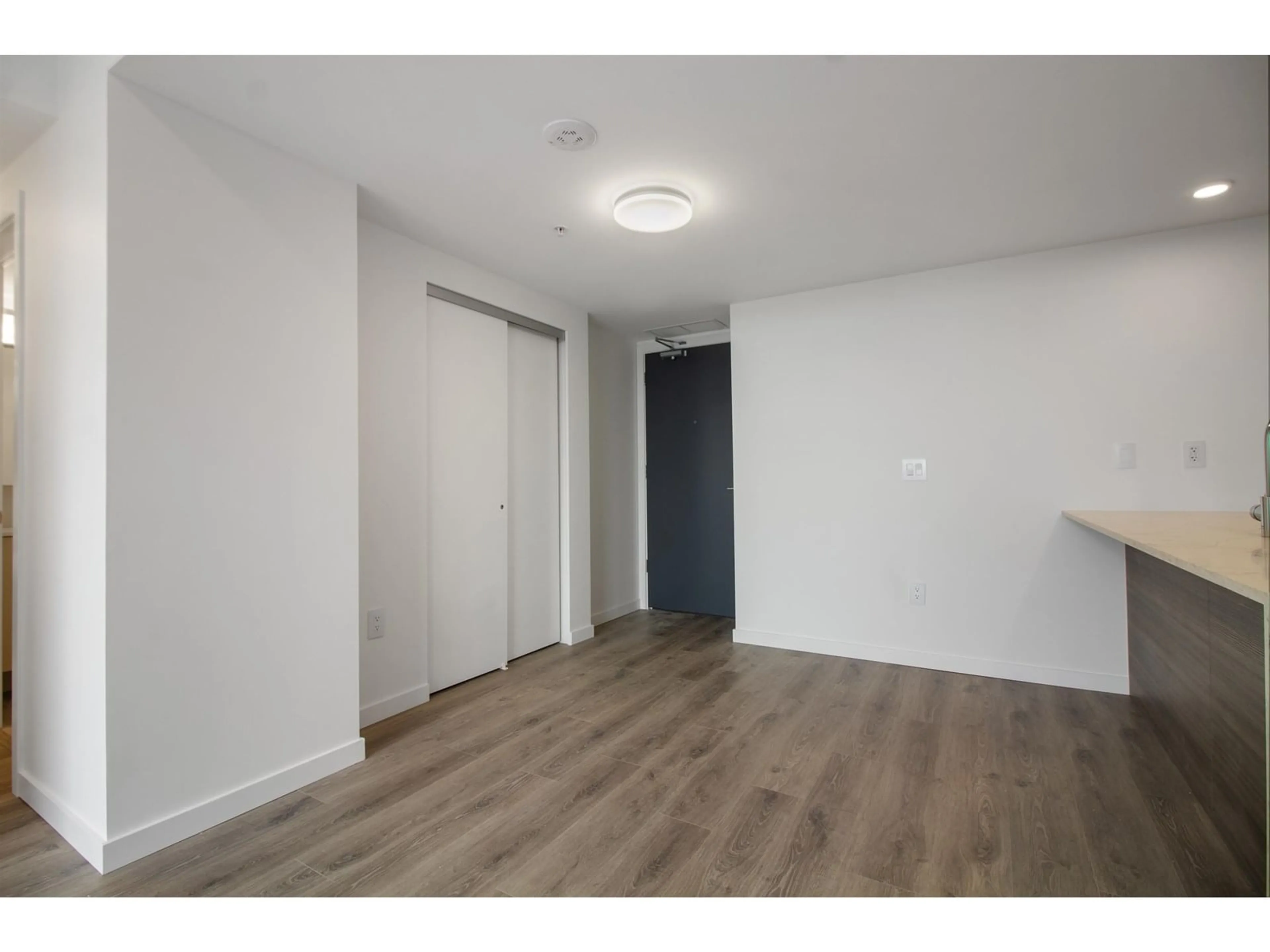 A pic of a room for 2502 - 10333 133, Surrey British Columbia V3R2H4