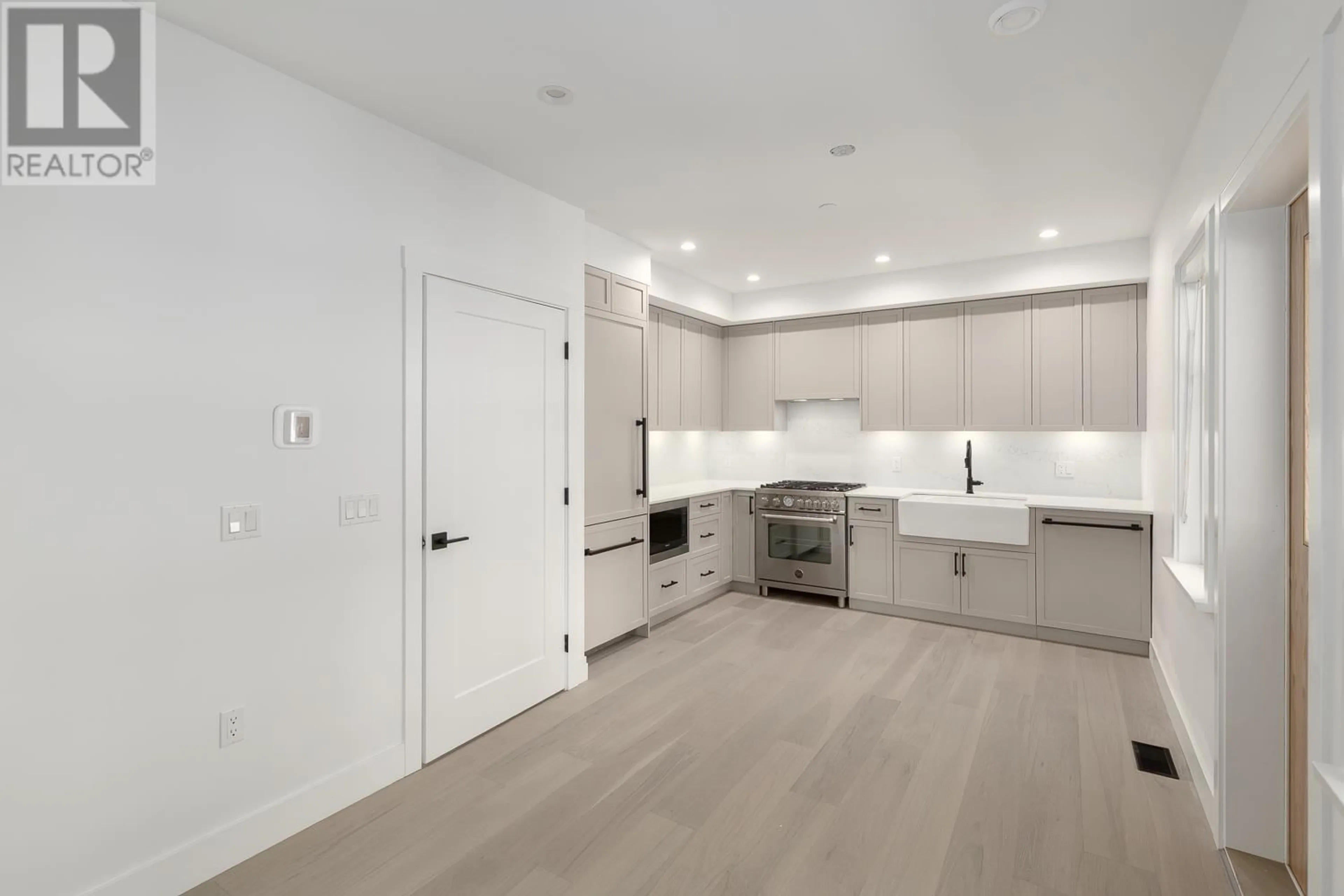Open concept kitchen, unknown for 1081 SEMLIN DRIVE, Vancouver British Columbia V5L2N6
