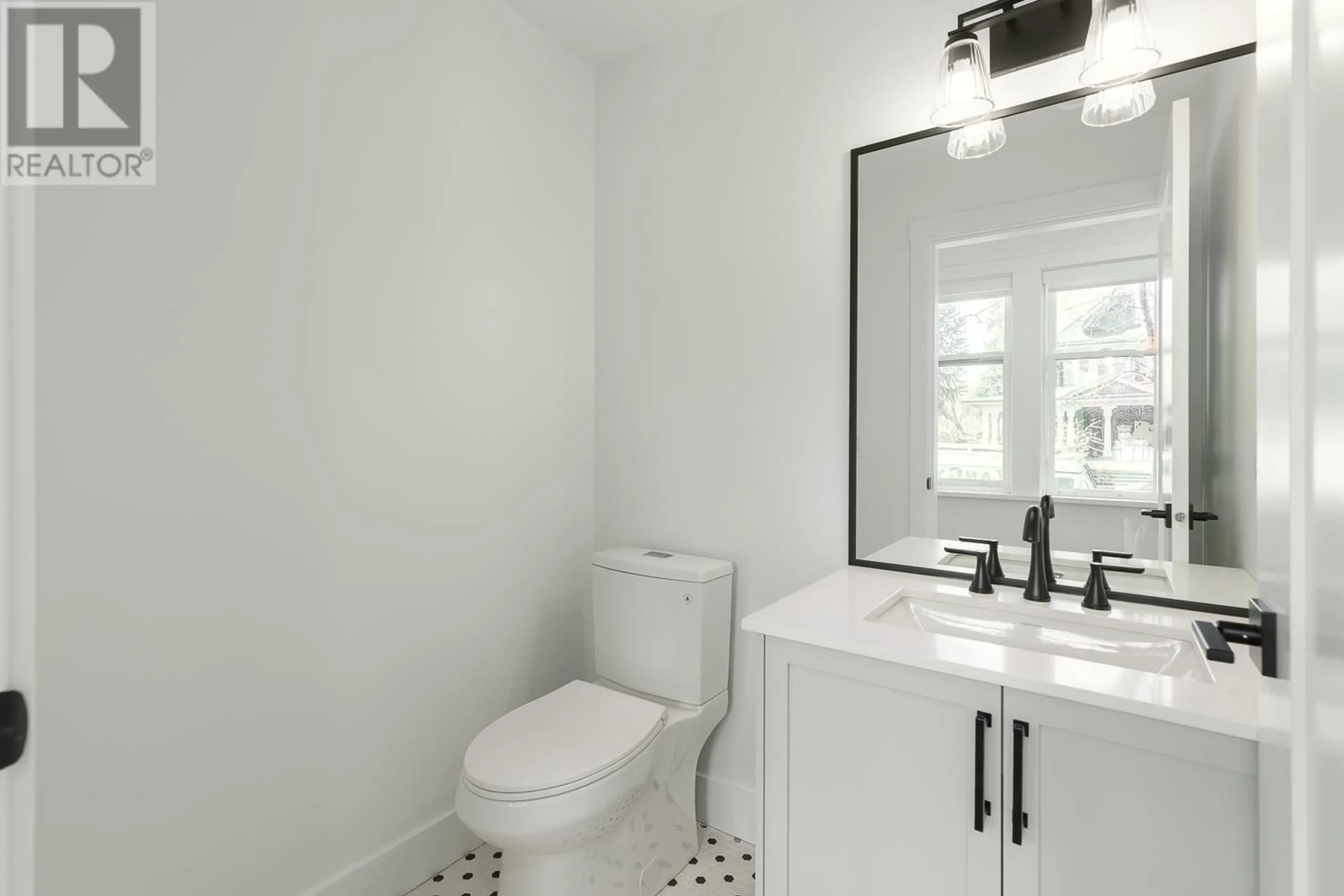 Standard bathroom, ceramic/tile floor for 1081 SEMLIN DRIVE, Vancouver British Columbia V5L2N6