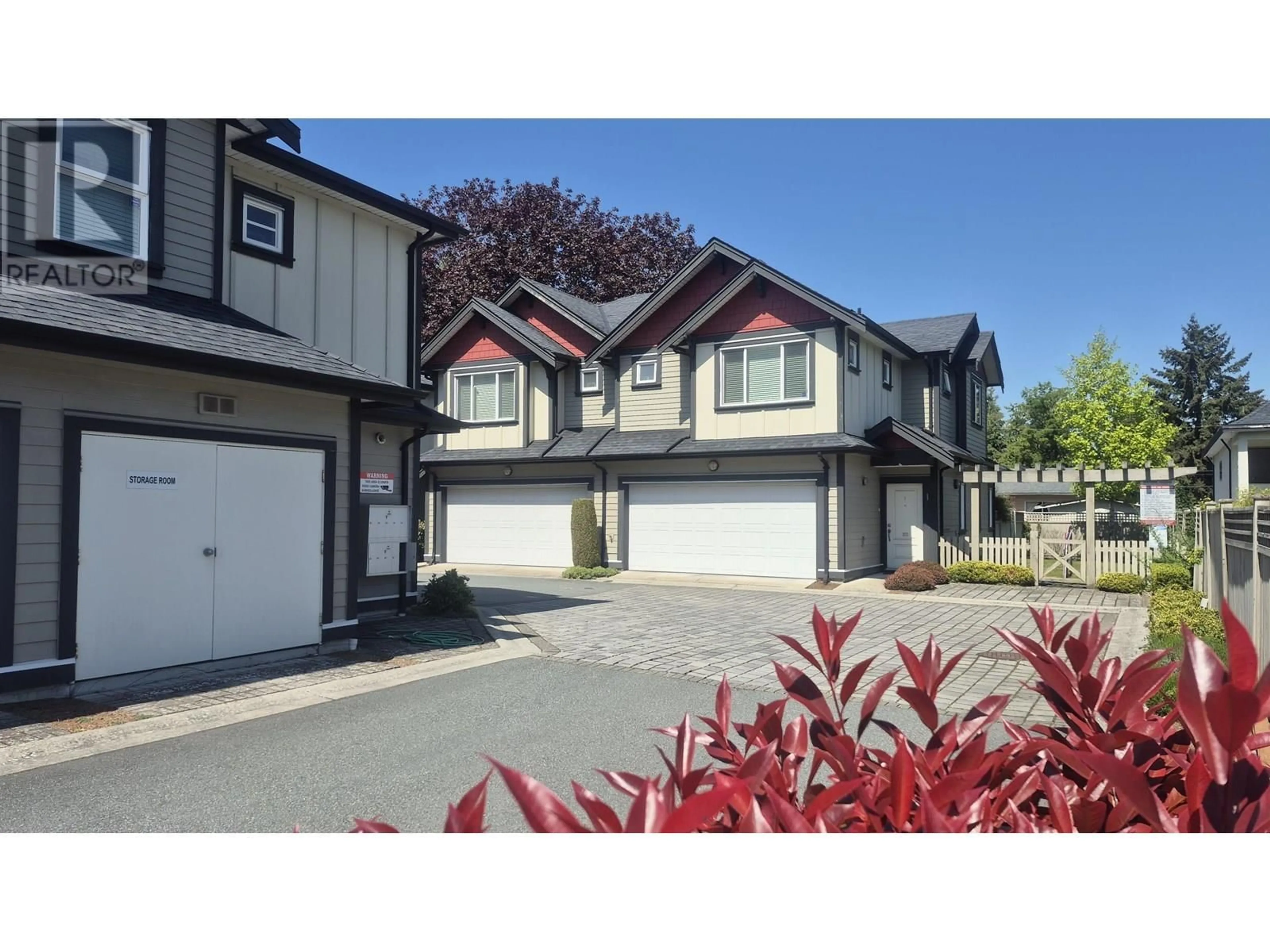Home with vinyl exterior material, street for 1 - 9131 WILLIAMS ROAD, Richmond British Columbia V7A1G8