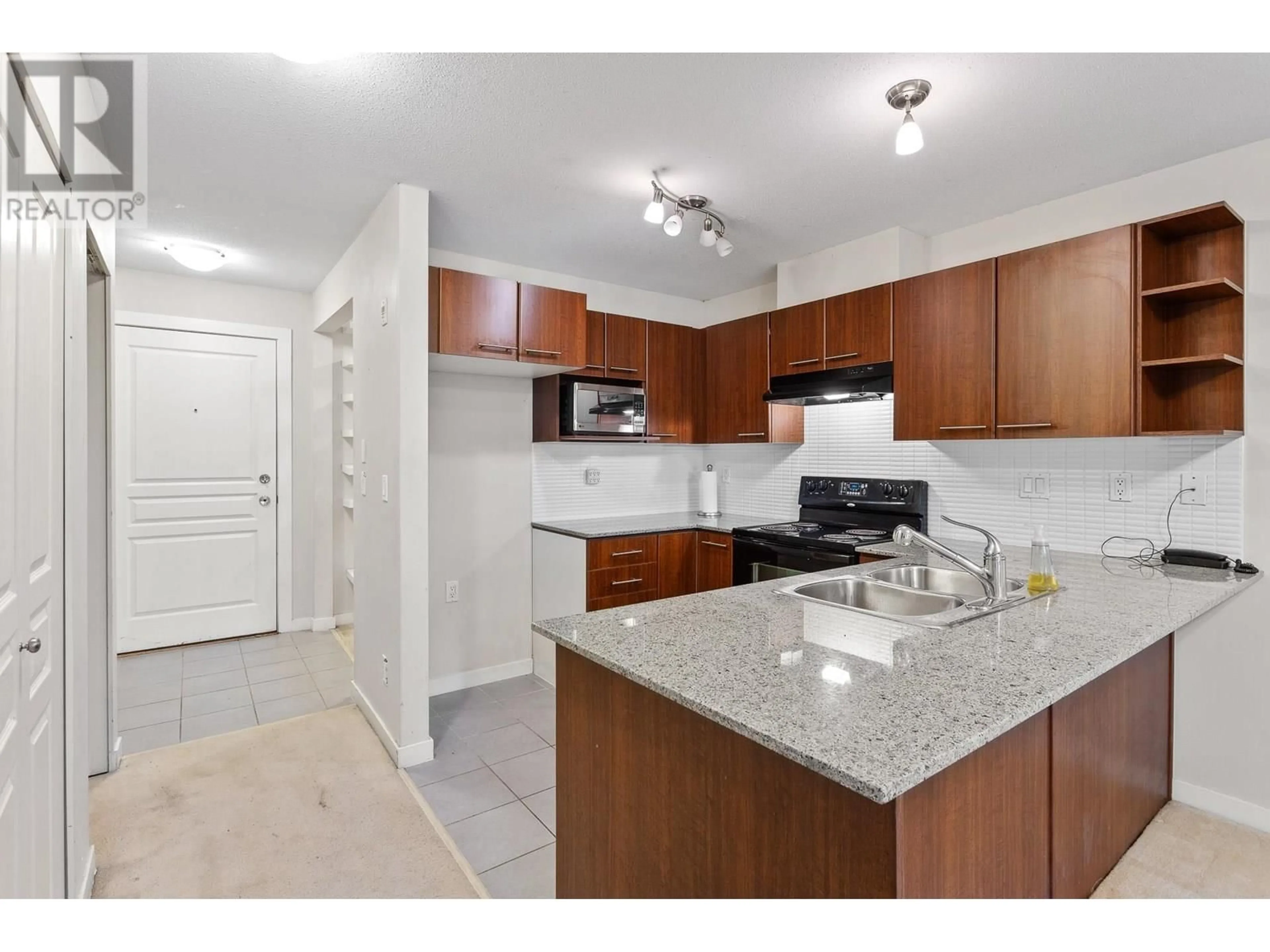 Standard kitchen, unknown for 411 - 4833 BRENTWOOD DRIVE, Burnaby British Columbia V5C0C3