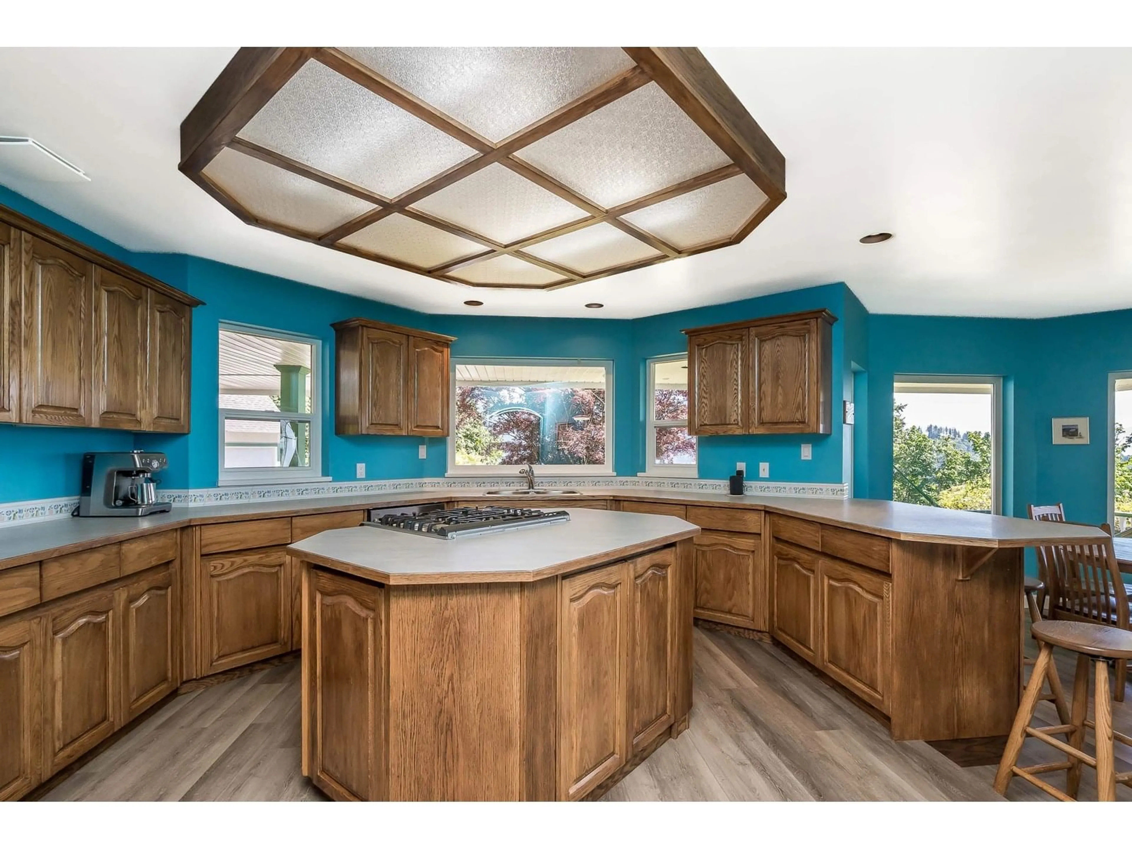 Open concept kitchen, unknown for 9549 MONTE VISTA, Mission British Columbia V2V6B2
