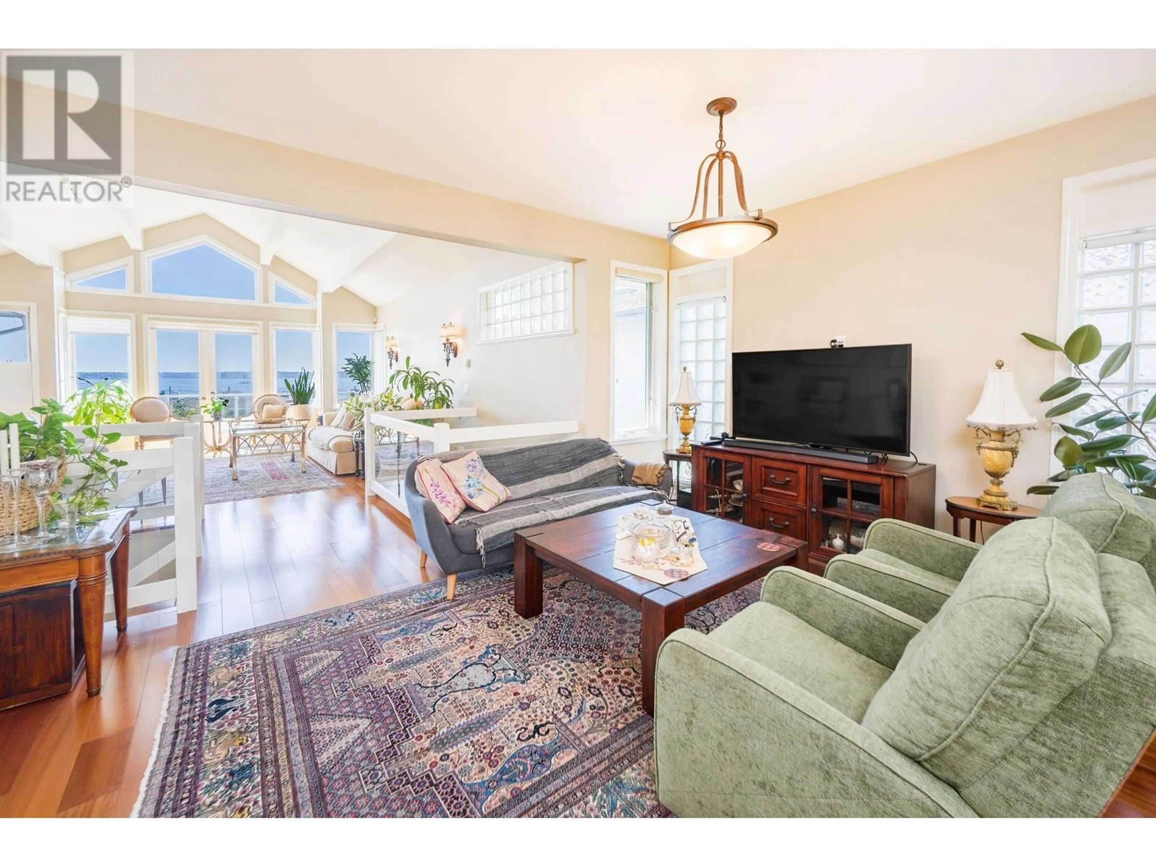 Living room with furniture, unknown for 2349 MARINE DRIVE, West Vancouver British Columbia V7V1K9