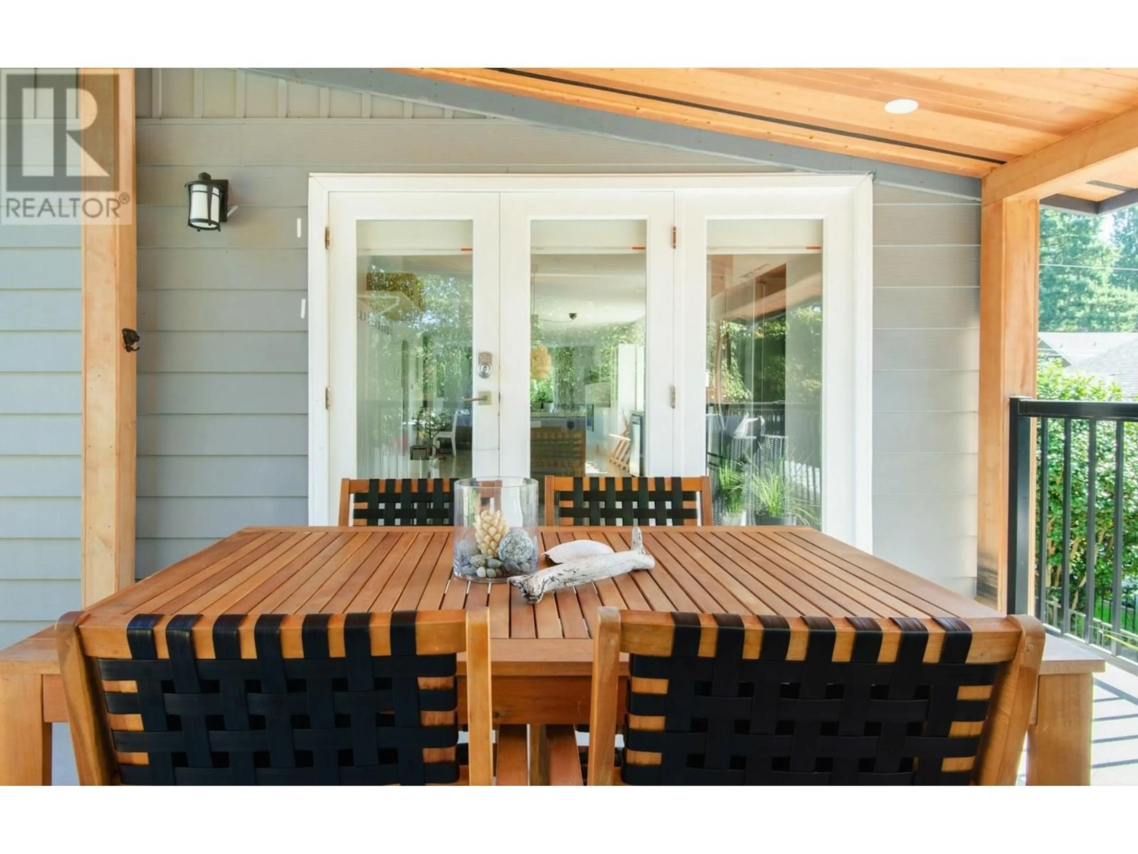 Patio, street for 3673 HOSKINS ROAD, North Vancouver British Columbia V7K2N9
