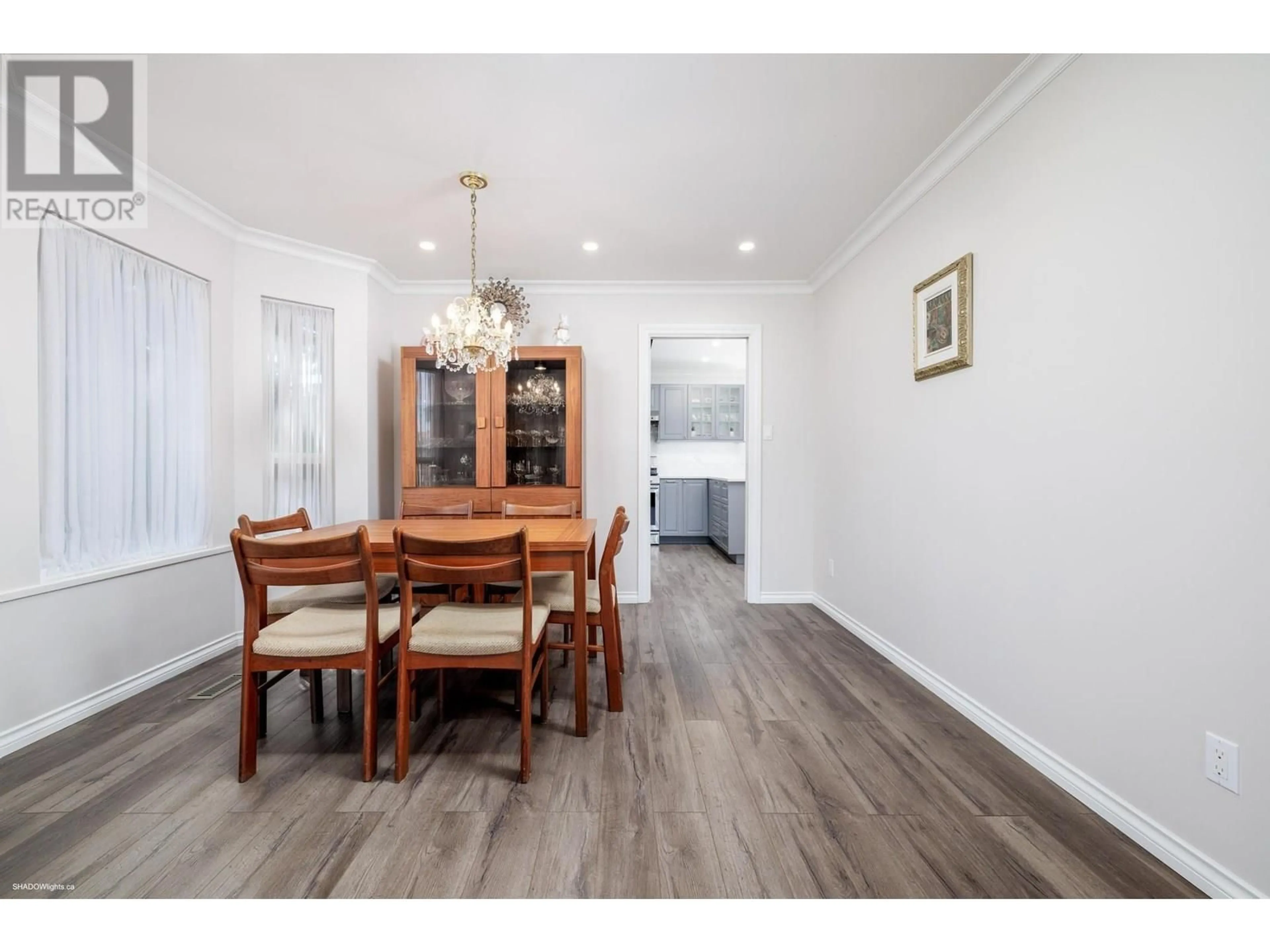 Dining room, wood/laminate floor for 10420 TRURO DRIVE, Richmond British Columbia V7E5B4
