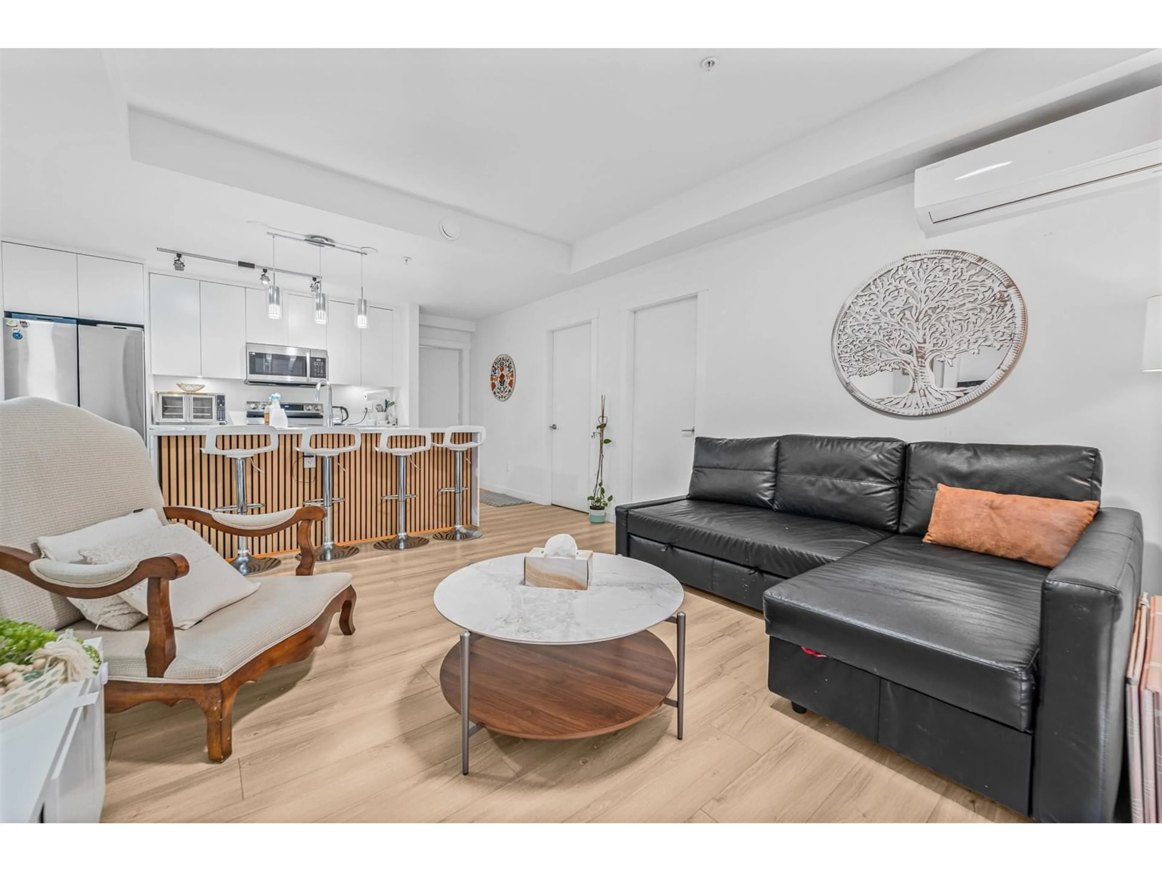 Living room with furniture, unknown for 109 - 5420 208, Langley British Columbia V3A2J9