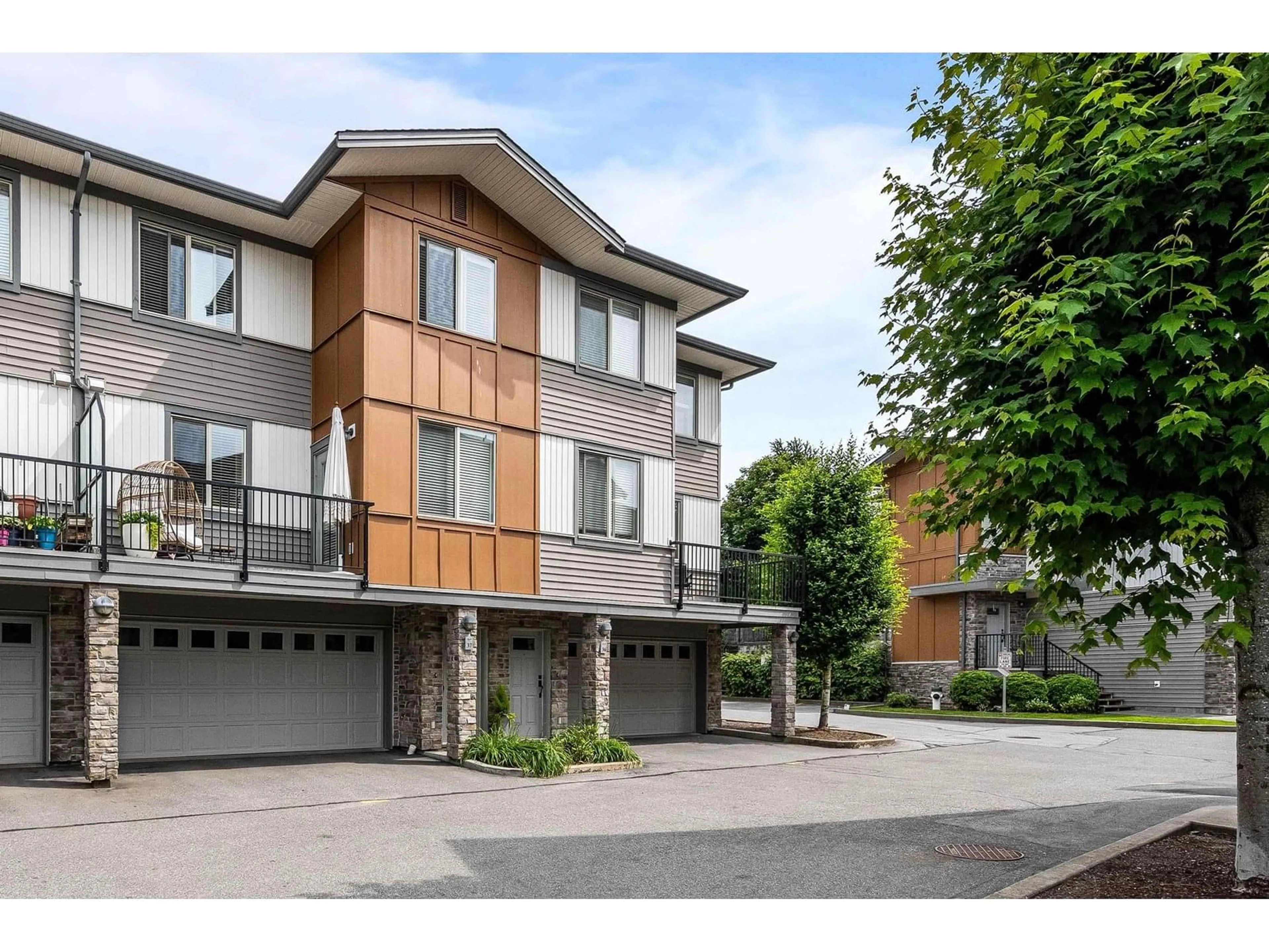 Unknown for 37 - 34248 KING, Abbotsford British Columbia V2S0B1