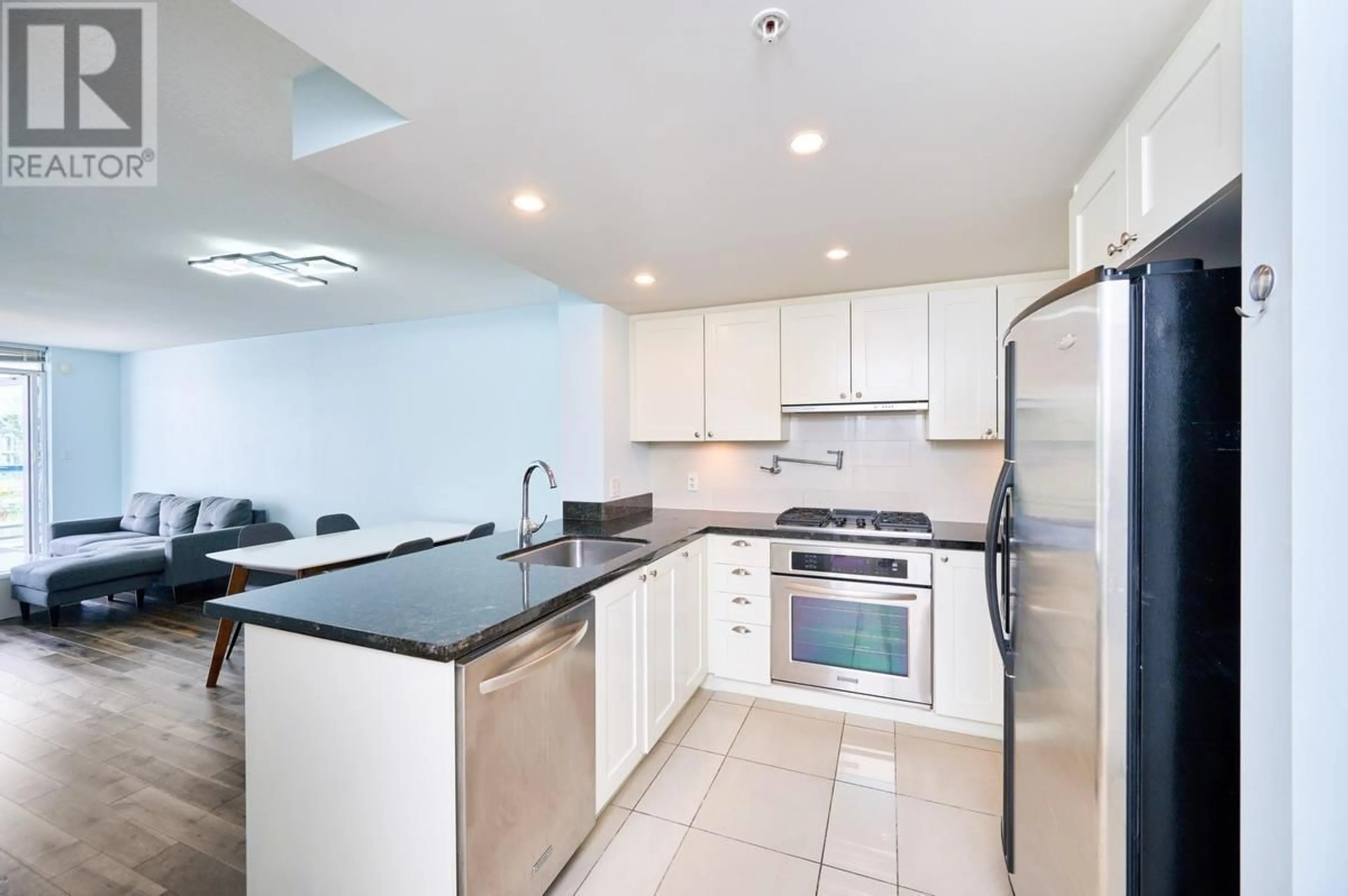 Standard kitchen, ceramic/tile floor for 317 - 9371 HEMLOCK DRIVE, Richmond British Columbia V6Y4K6