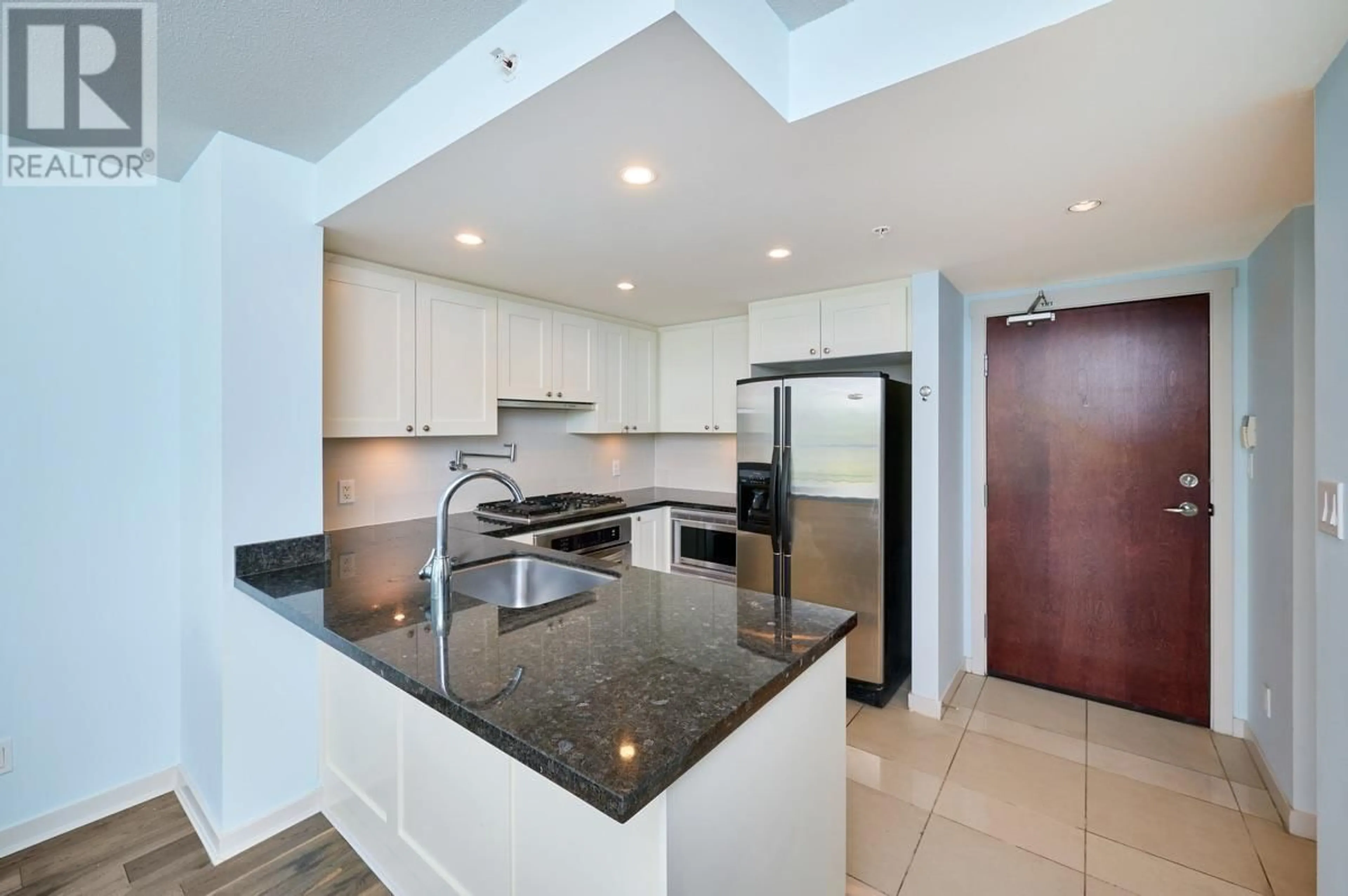 Open concept kitchen, ceramic/tile floor for 317 - 9371 HEMLOCK DRIVE, Richmond British Columbia V6Y4K6