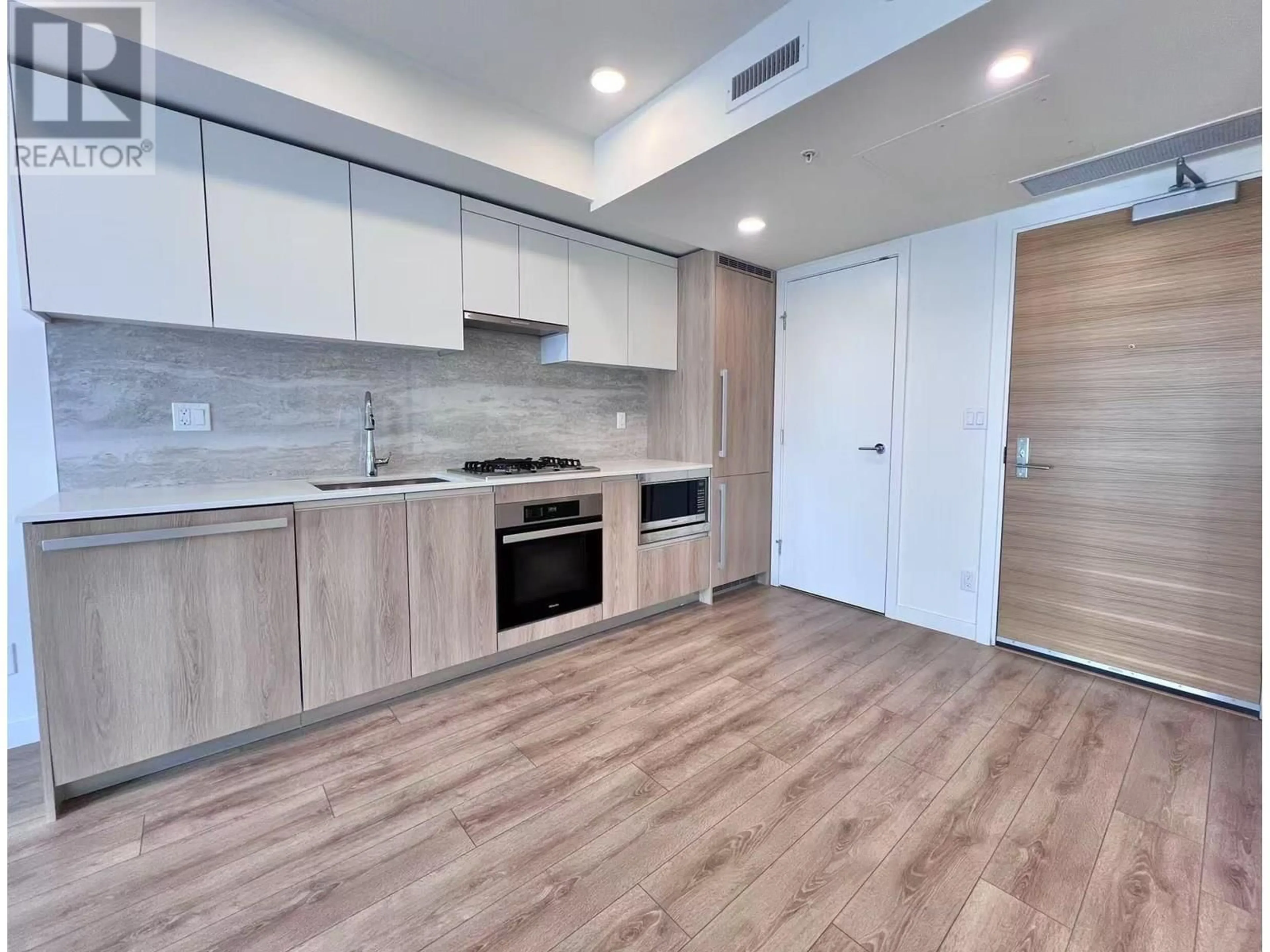 Standard kitchen, wood/laminate floor for 1106 - 6633 BUSWELL STREET, Richmond British Columbia V6Y0M3
