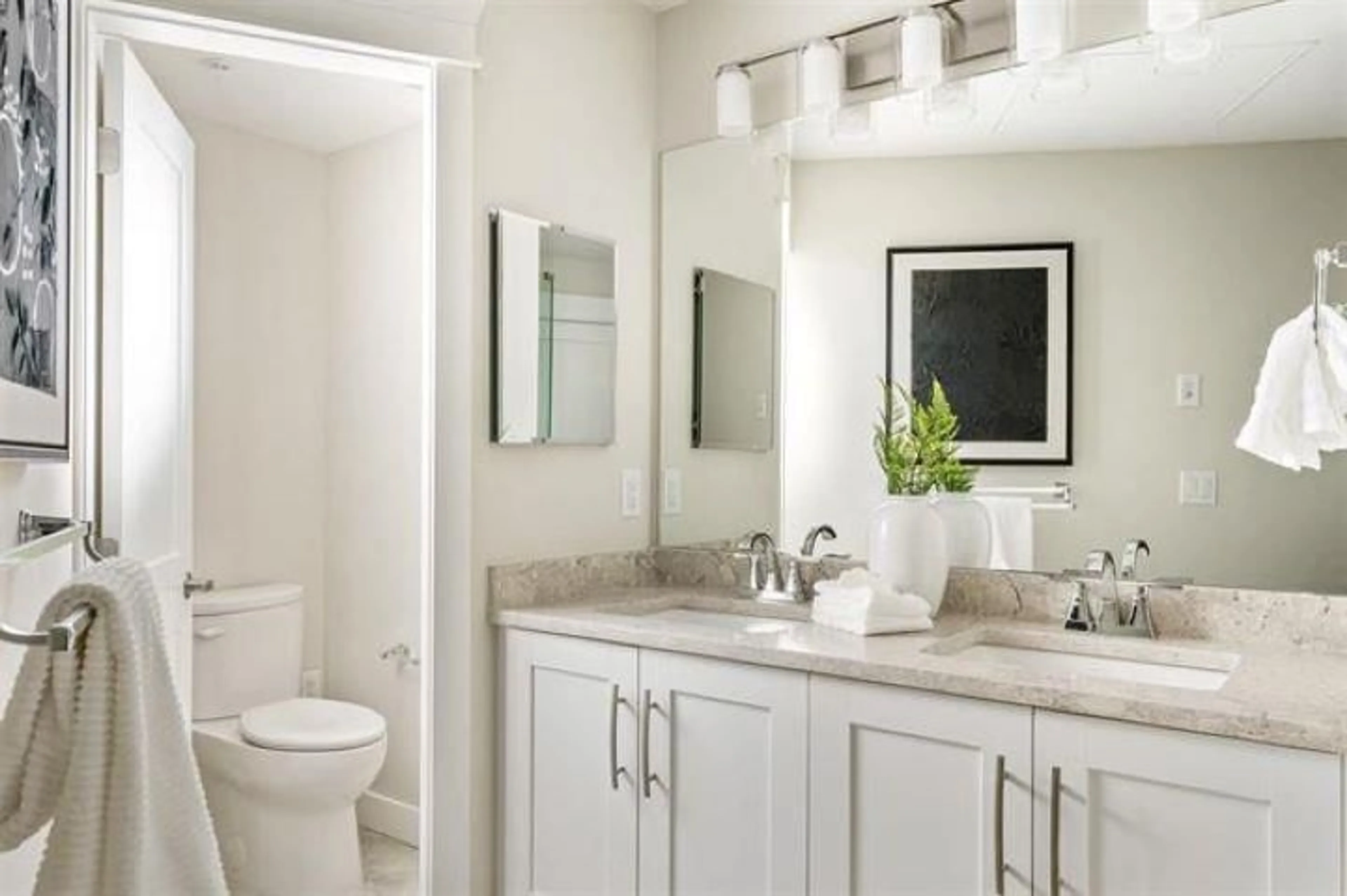 Contemporary bathroom, ceramic/tile floor for A419 - 8233 208B, Langley British Columbia V0V0V0