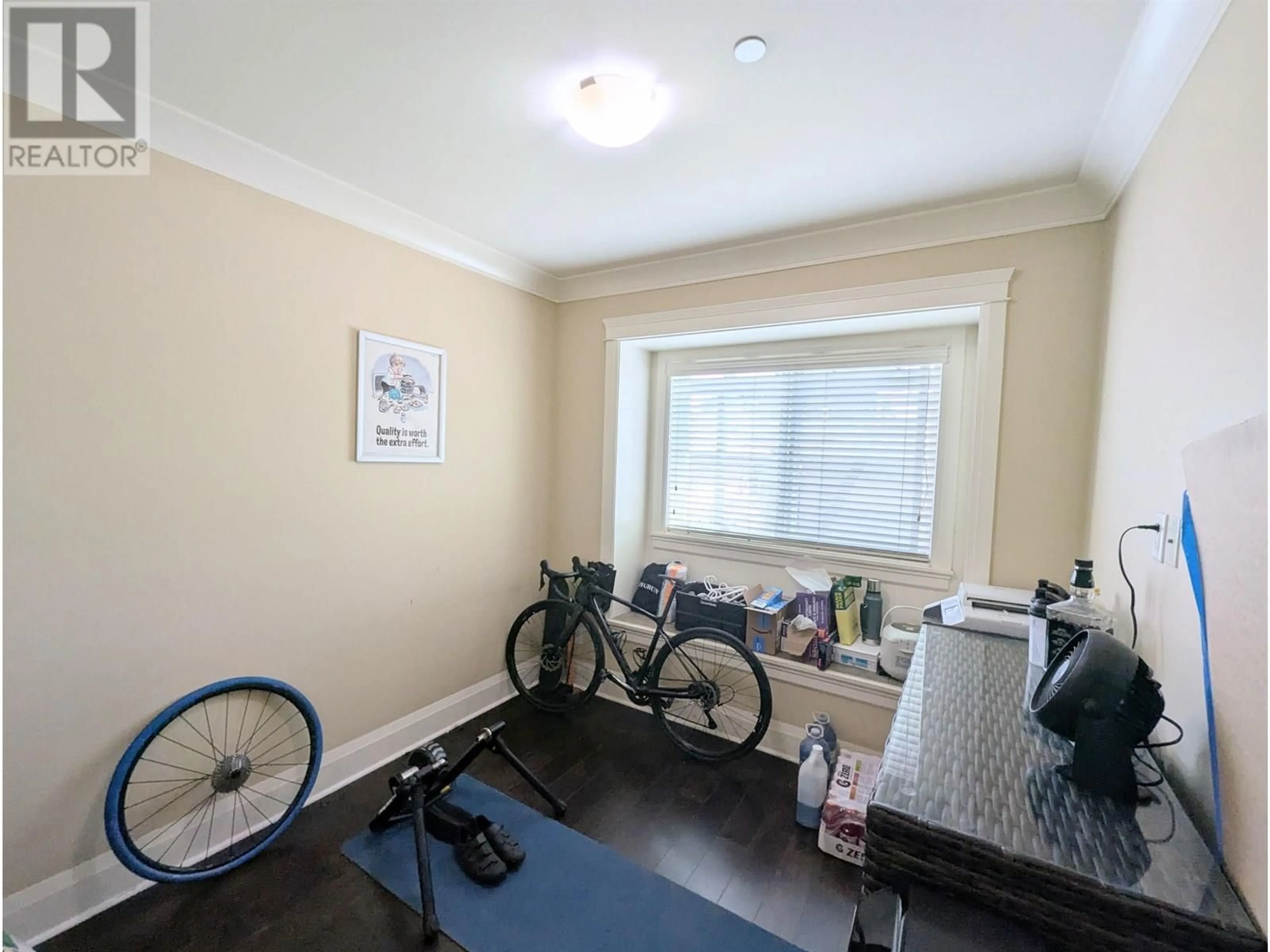 A pic of a room for 6466 COMMERCIAL STREET, Vancouver British Columbia V5P3P3