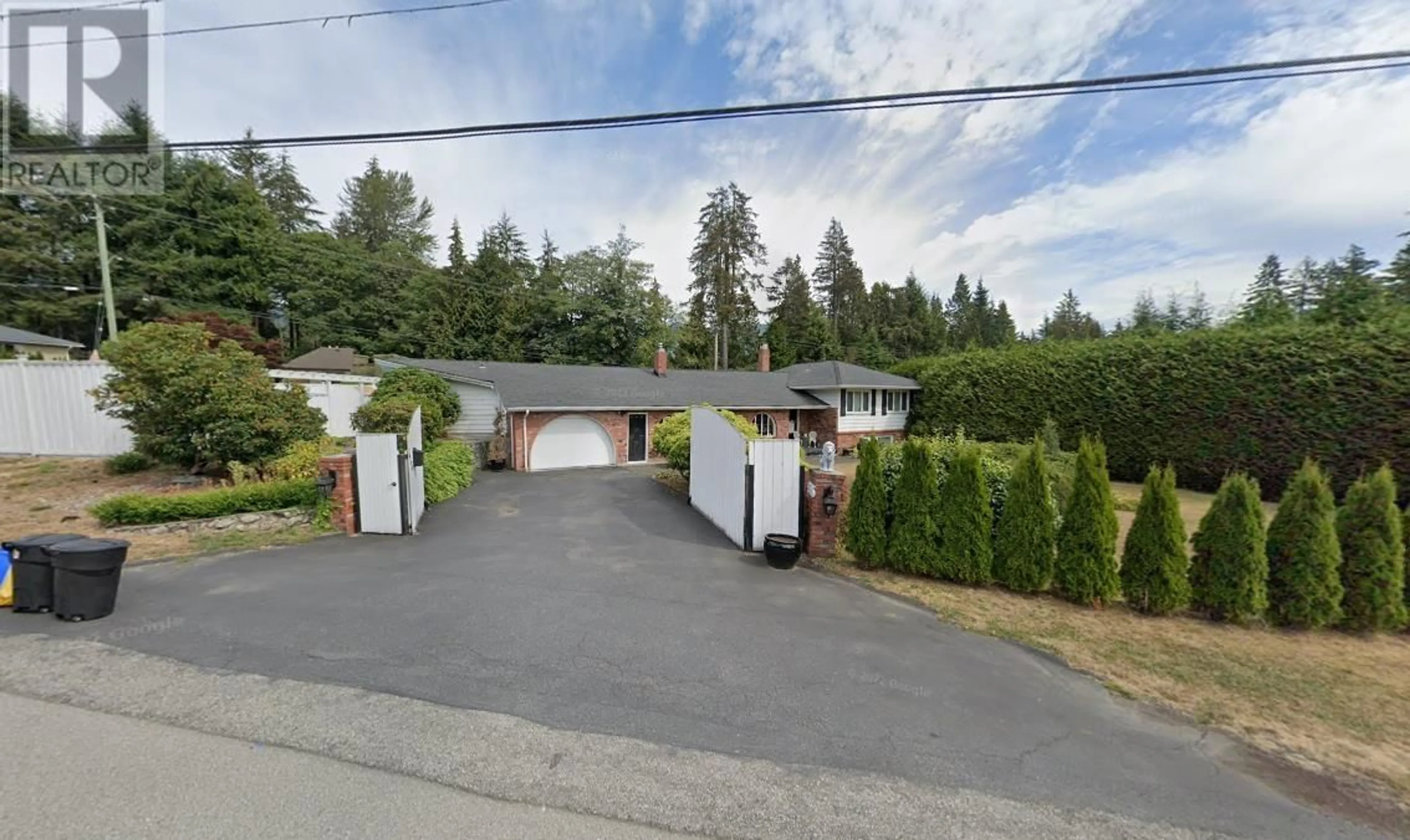 A pic from outside/outdoor area/front of a property/back of a property/a pic from drone, street for 695 BURLEY DRIVE, West Vancouver British Columbia V7T1Z3