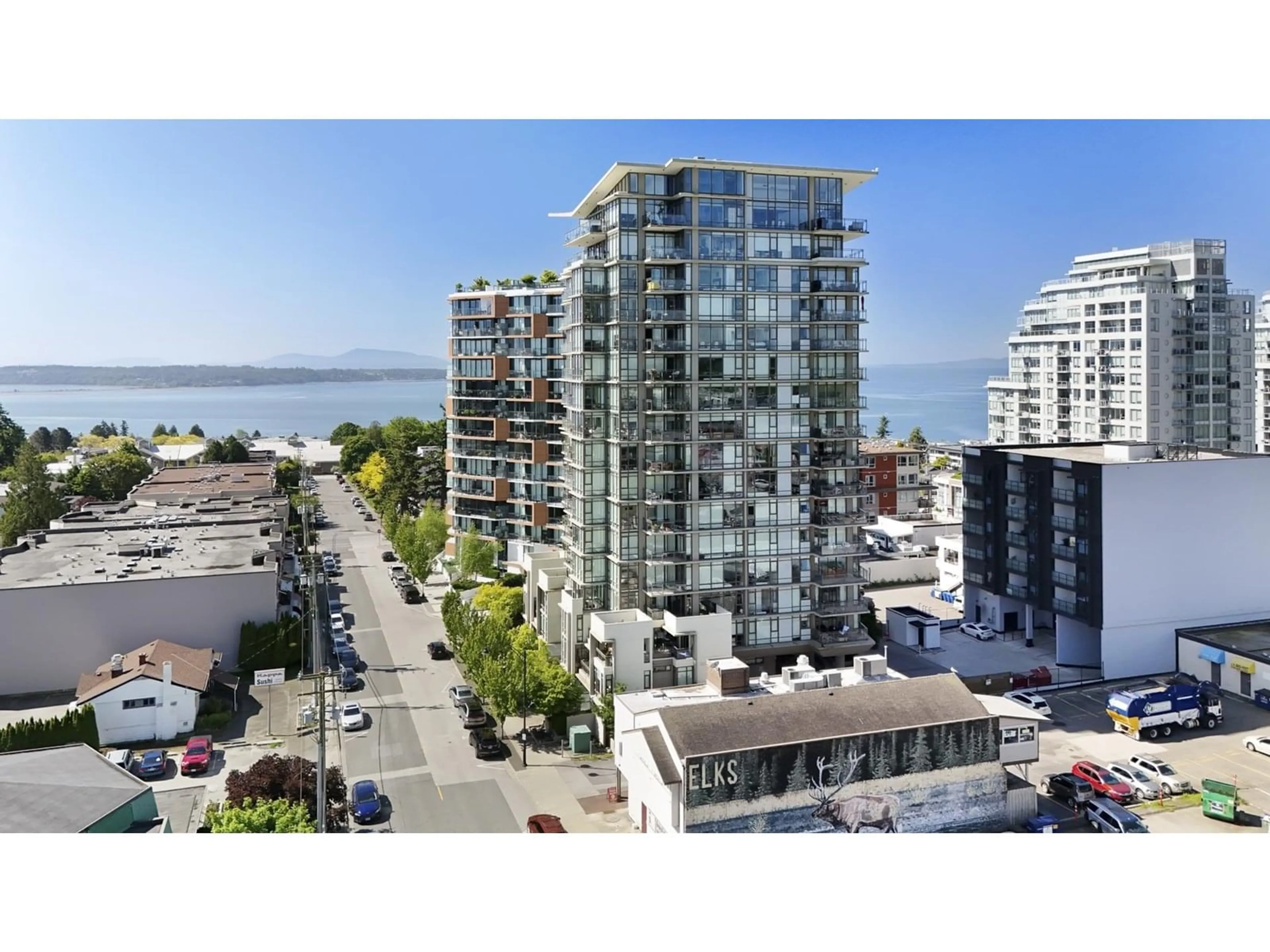 A pic from outside/outdoor area/front of a property/back of a property/a pic from drone, city buildings view from balcony for 703 - 1455 GEORGE, White Rock British Columbia V4B0A9