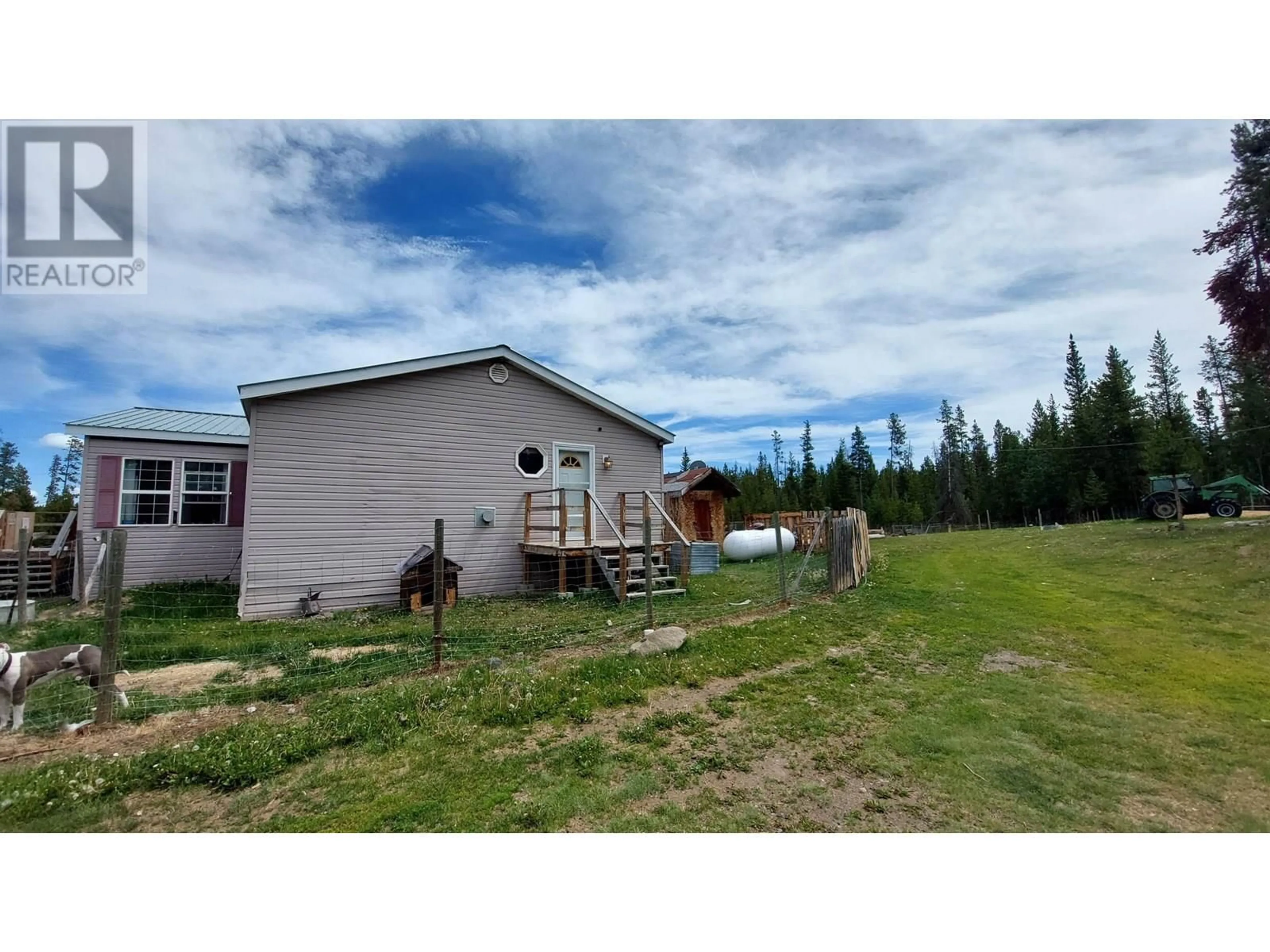 Shed for 1013 DEAN RIVER PLACE, Chilcotin British Columbia V0L1R0