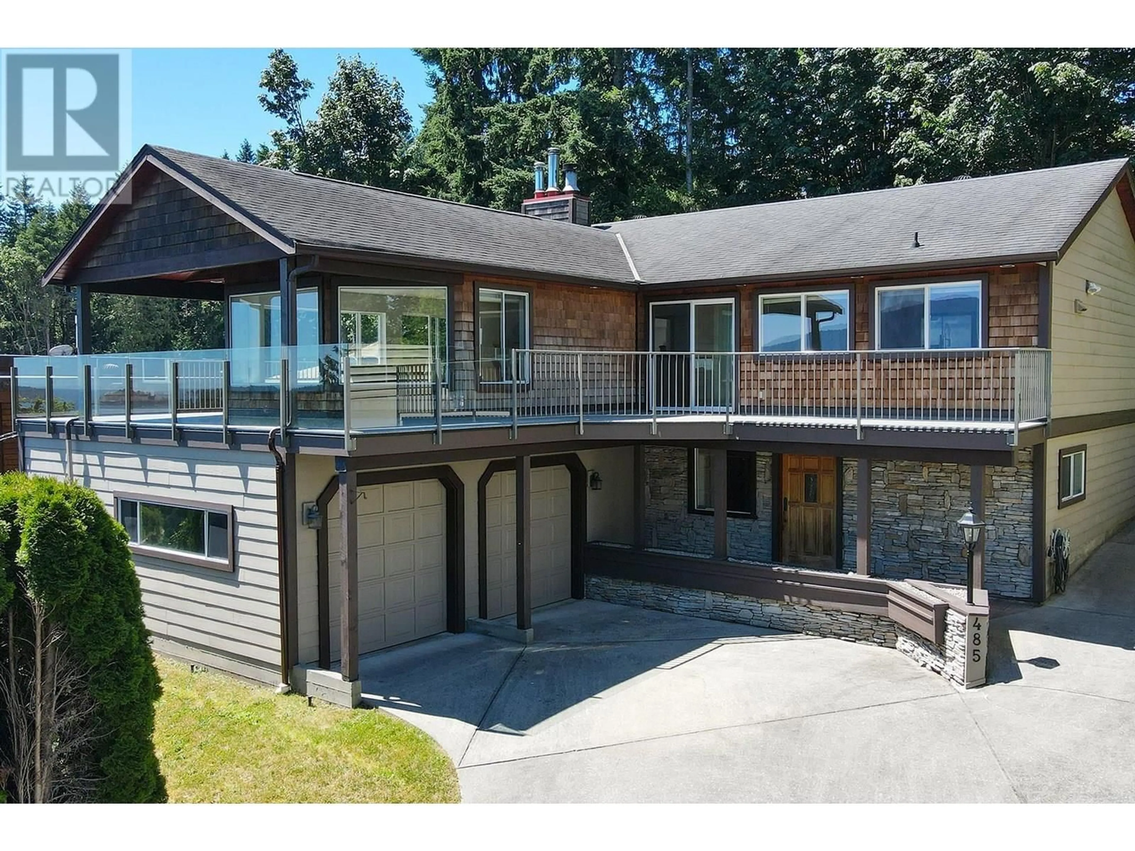 A pic from outside/outdoor area/front of a property/back of a property/a pic from drone, unknown for 485 ABBS ROAD, Gibsons British Columbia V0N1V0