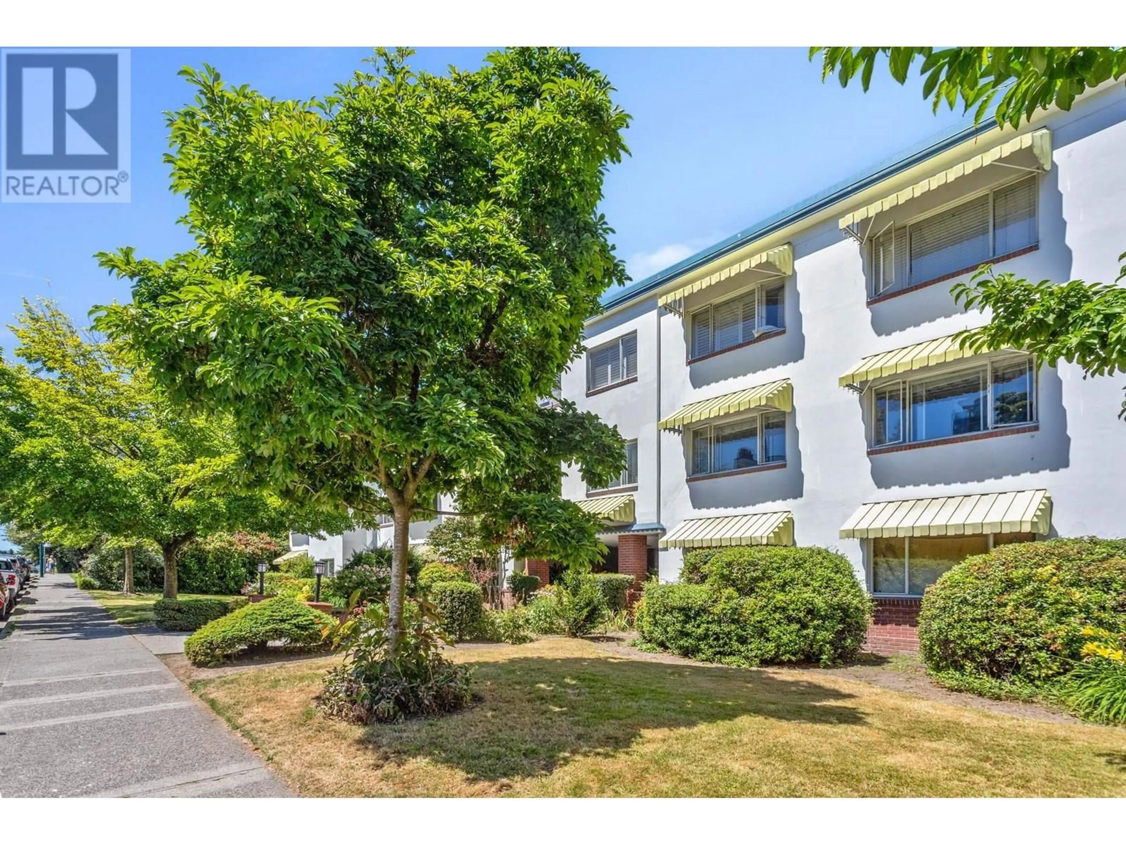 Unknown for 303 - 2469 CORNWALL AVENUE, Vancouver British Columbia V6K1B9