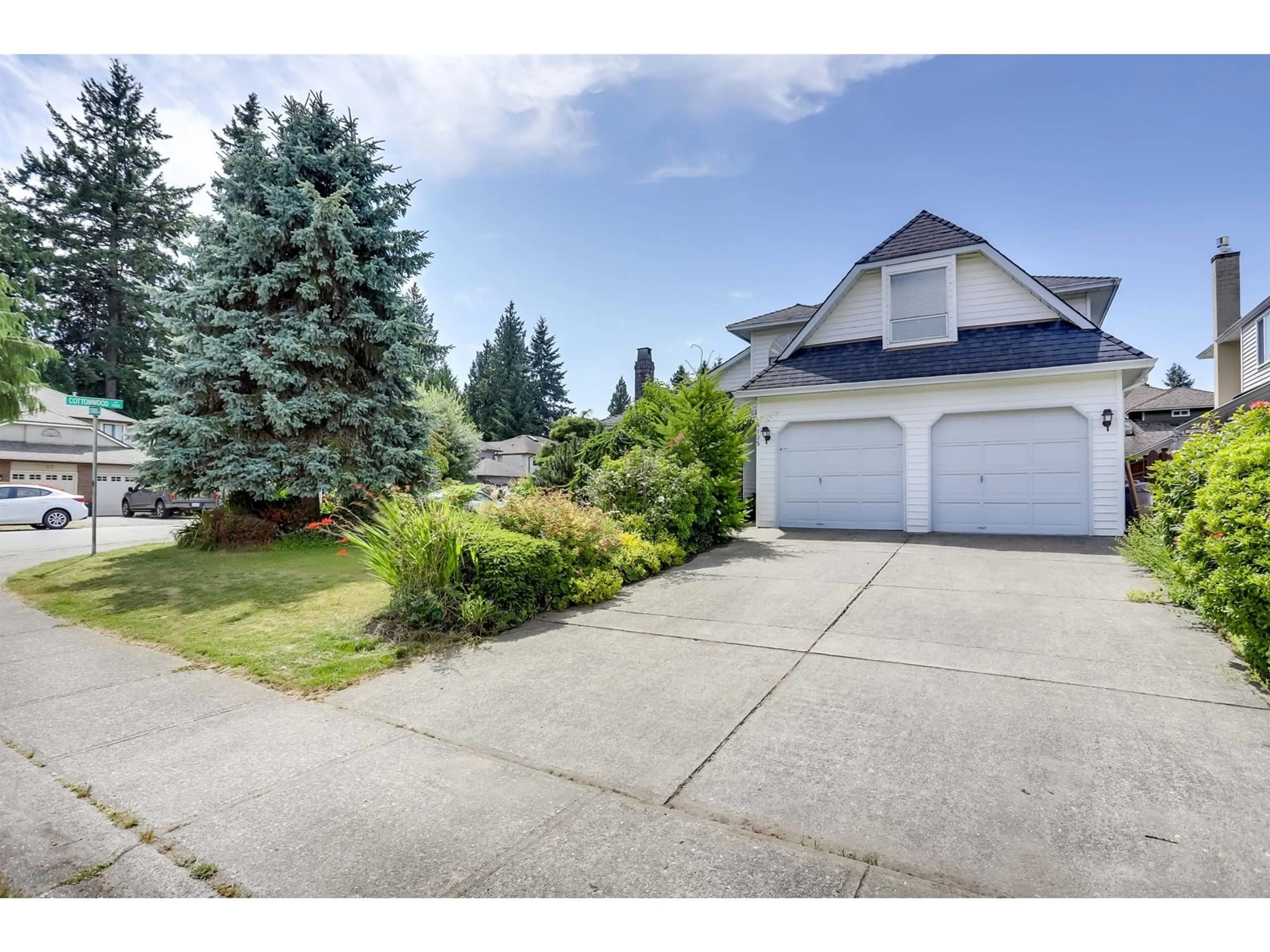 A pic from outside/outdoor area/front of a property/back of a property/a pic from drone, street for 6135 COTTONWOOD, Delta British Columbia V4E3K1