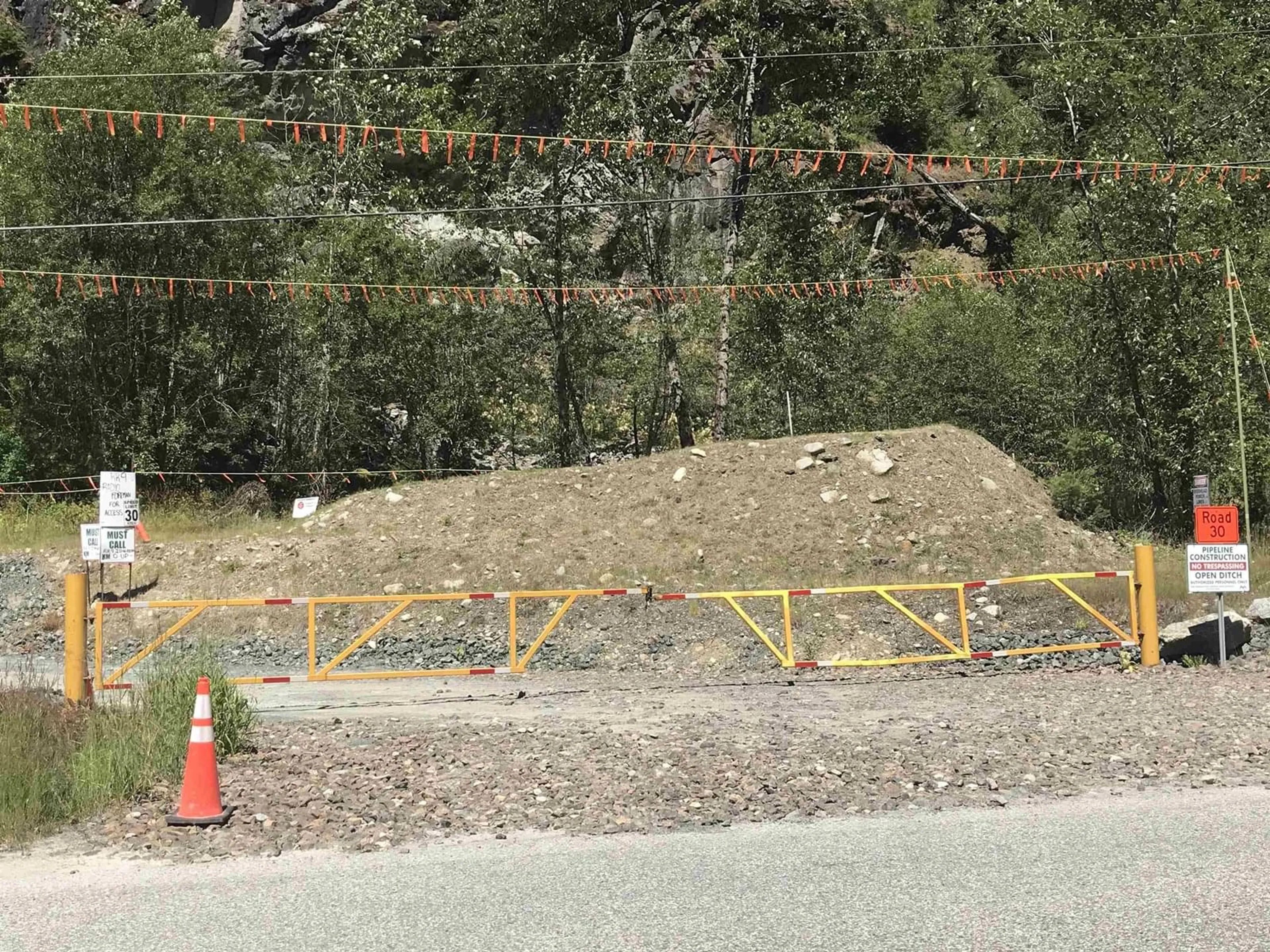 Parking for 68451 OTHELLO ROAD, Hope British Columbia V0X1L1