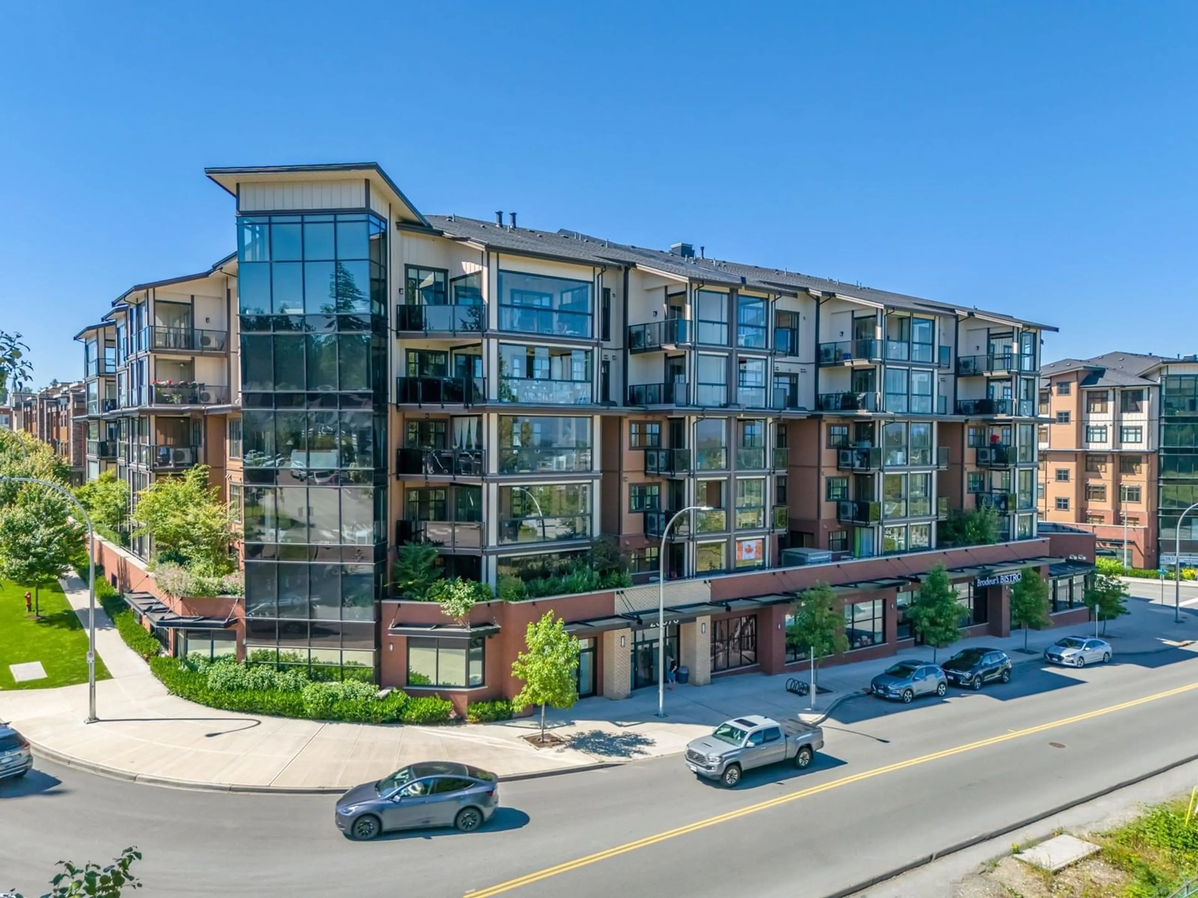A pic from outside/outdoor area/front of a property/back of a property/a pic from drone, city buildings view from balcony for 315 - 20376 86 NORTH, Langley British Columbia V2Y3P8