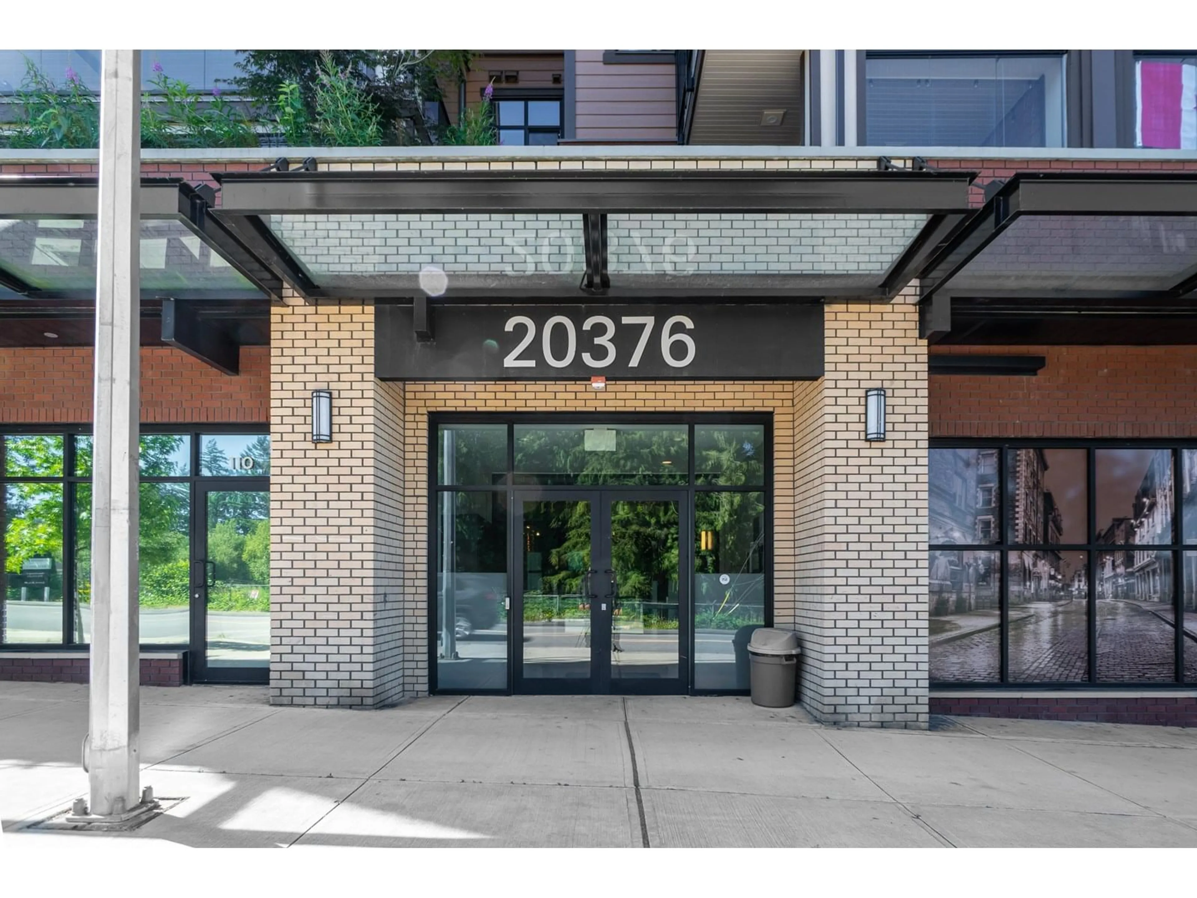 Indoor foyer for 315 - 20376 86 NORTH, Langley British Columbia V2Y3P8