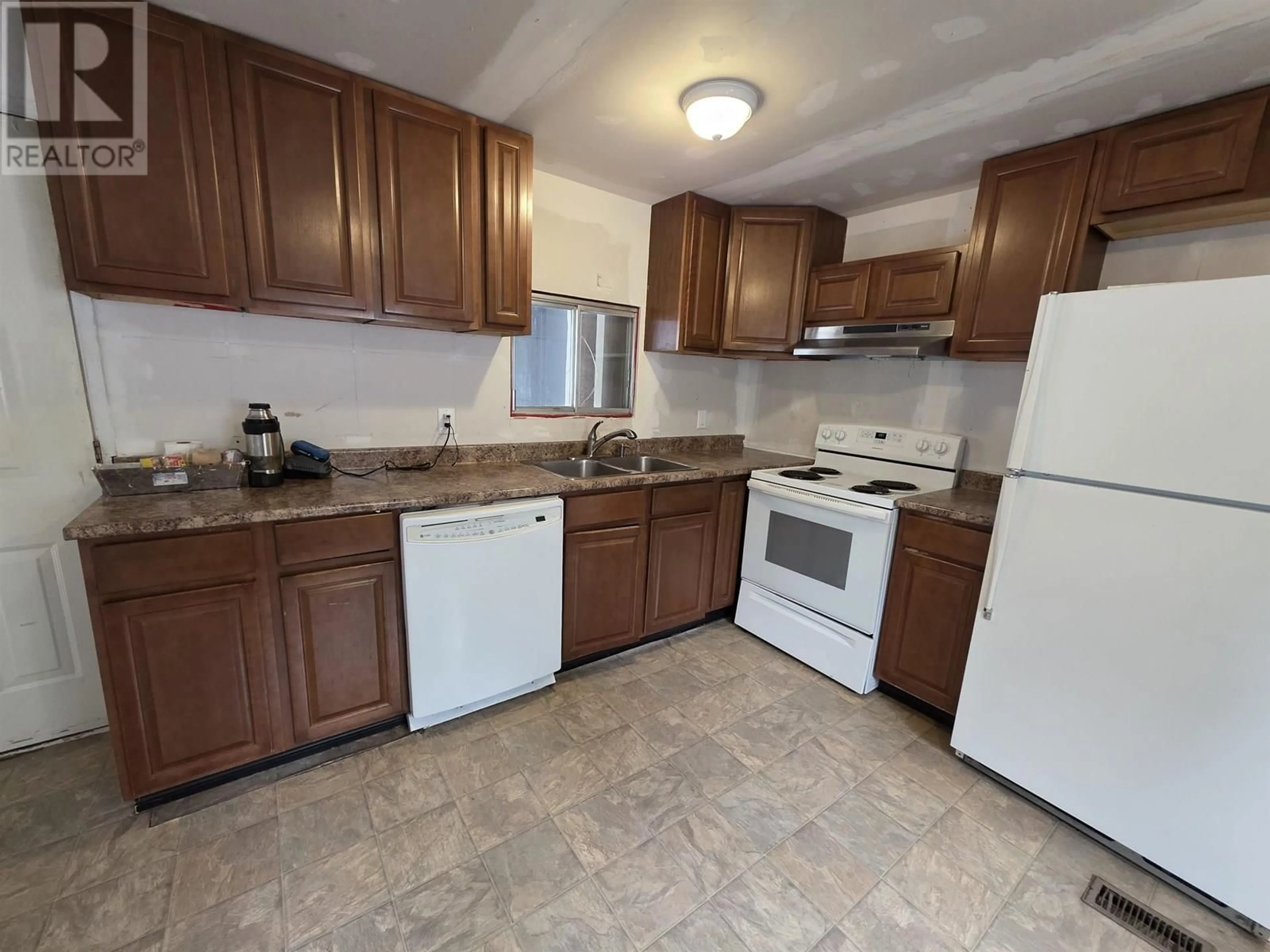 Standard kitchen, unknown for 27 - 4619 QUEENSWAY DRIVE, Terrace British Columbia V8G3X5