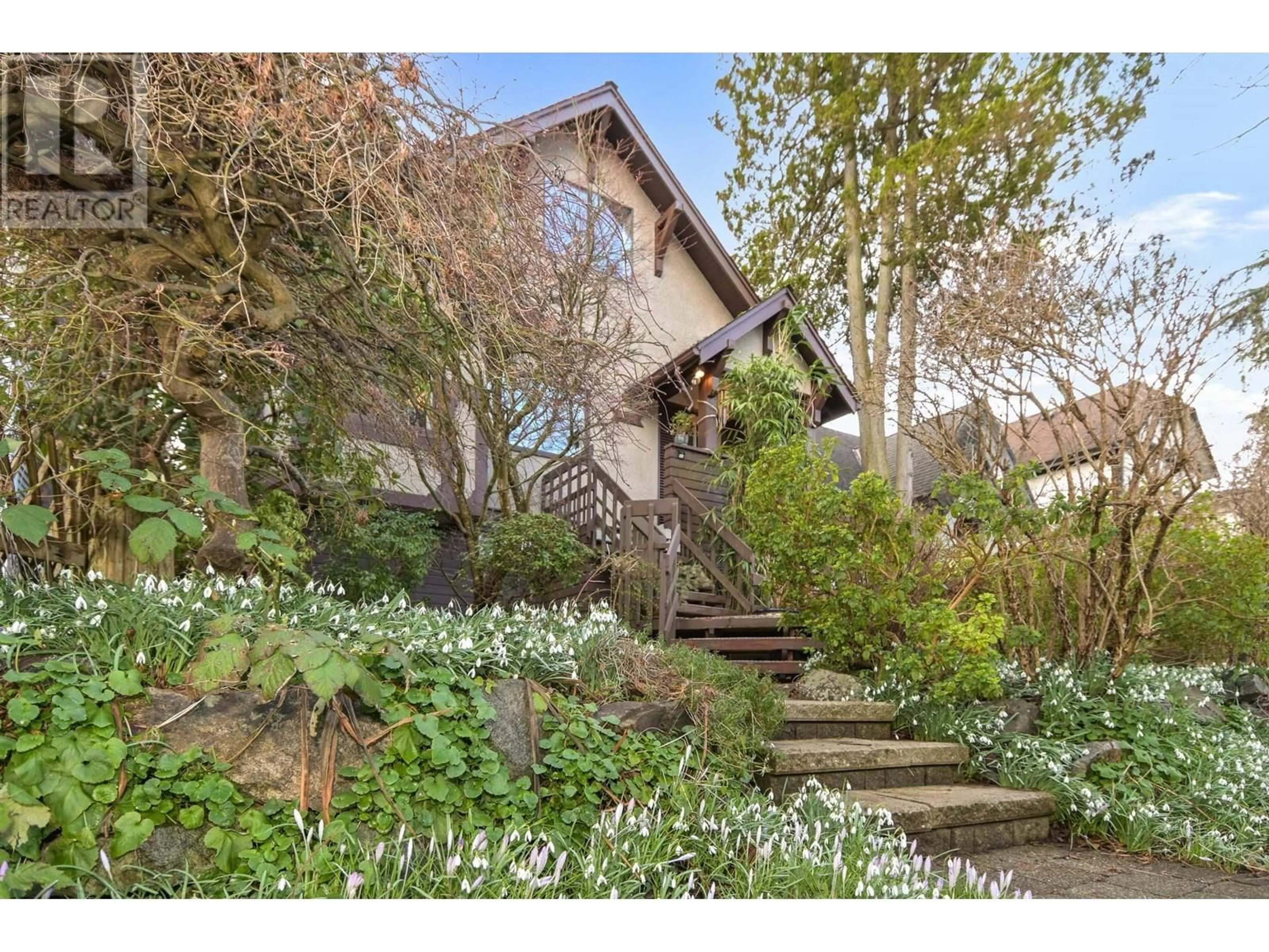 Unknown for 4548 12TH AVENUE, Vancouver British Columbia V6R2R5