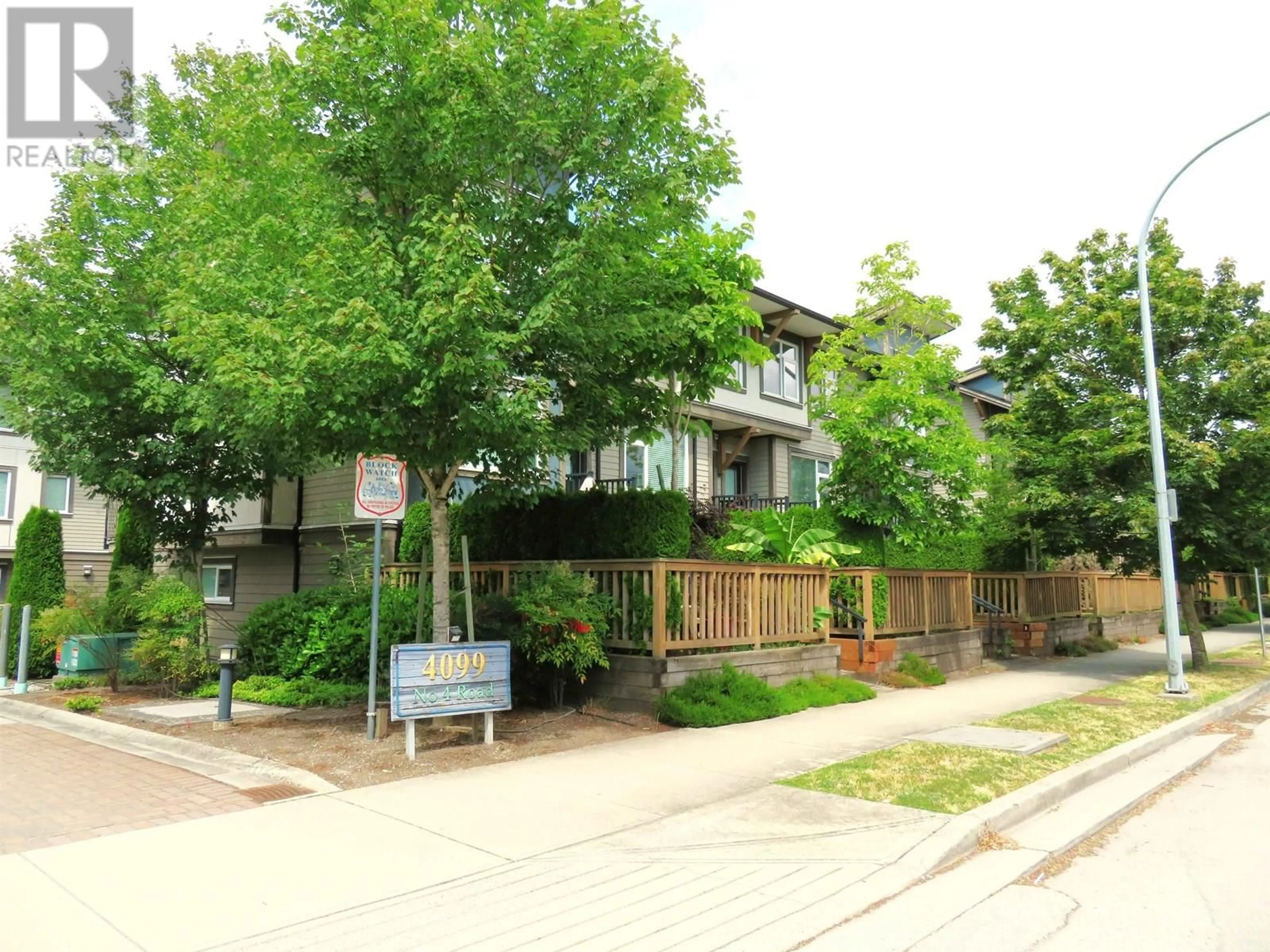 Patio, street for 10 - 4099 NO. 4 ROAD, Richmond British Columbia V6X2M2