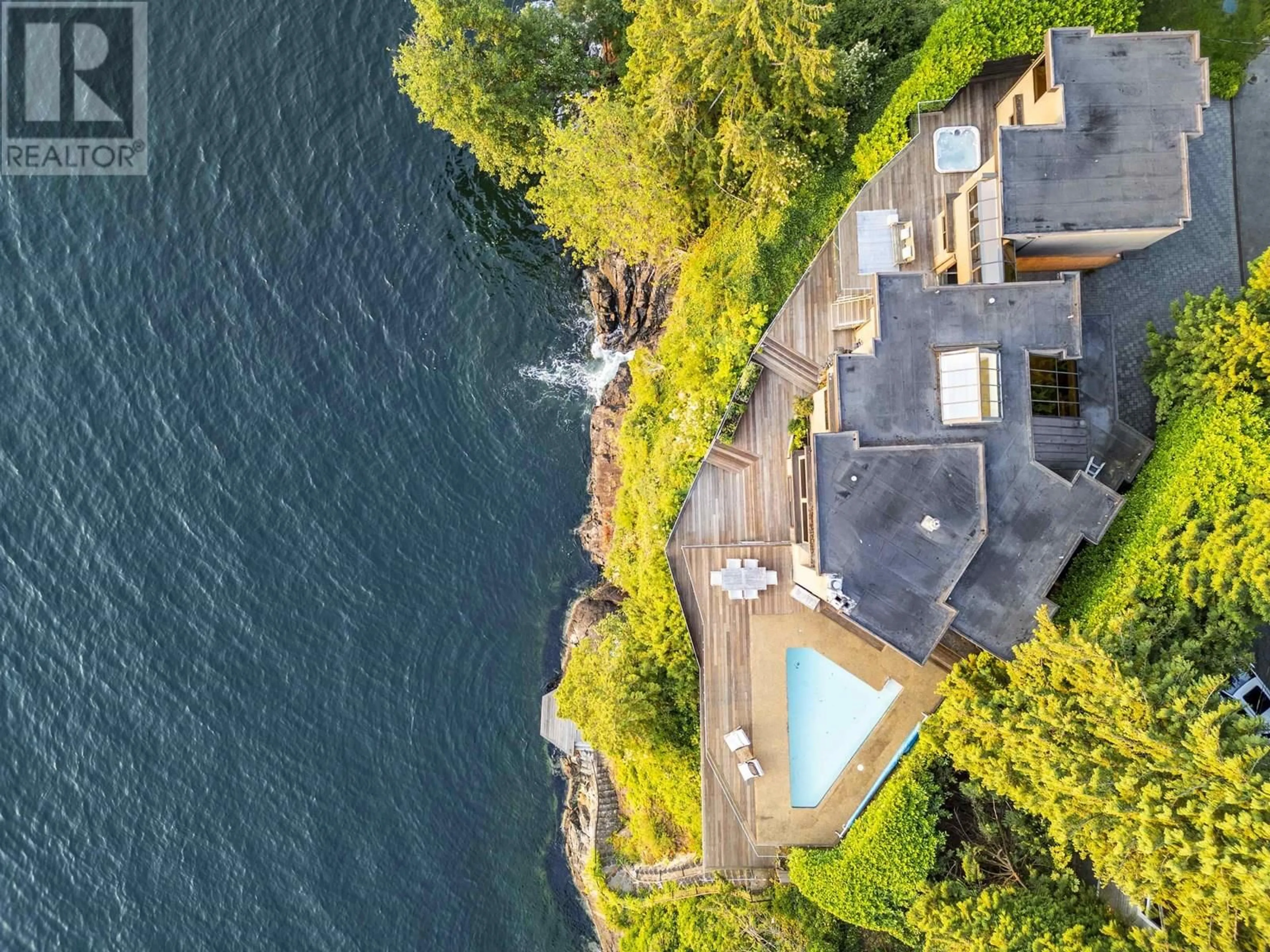 A pic from outside/outdoor area/front of a property/back of a property/a pic from drone, water/lake/river/ocean view for 8275 PASCO ROAD, West Vancouver British Columbia V7W2T5