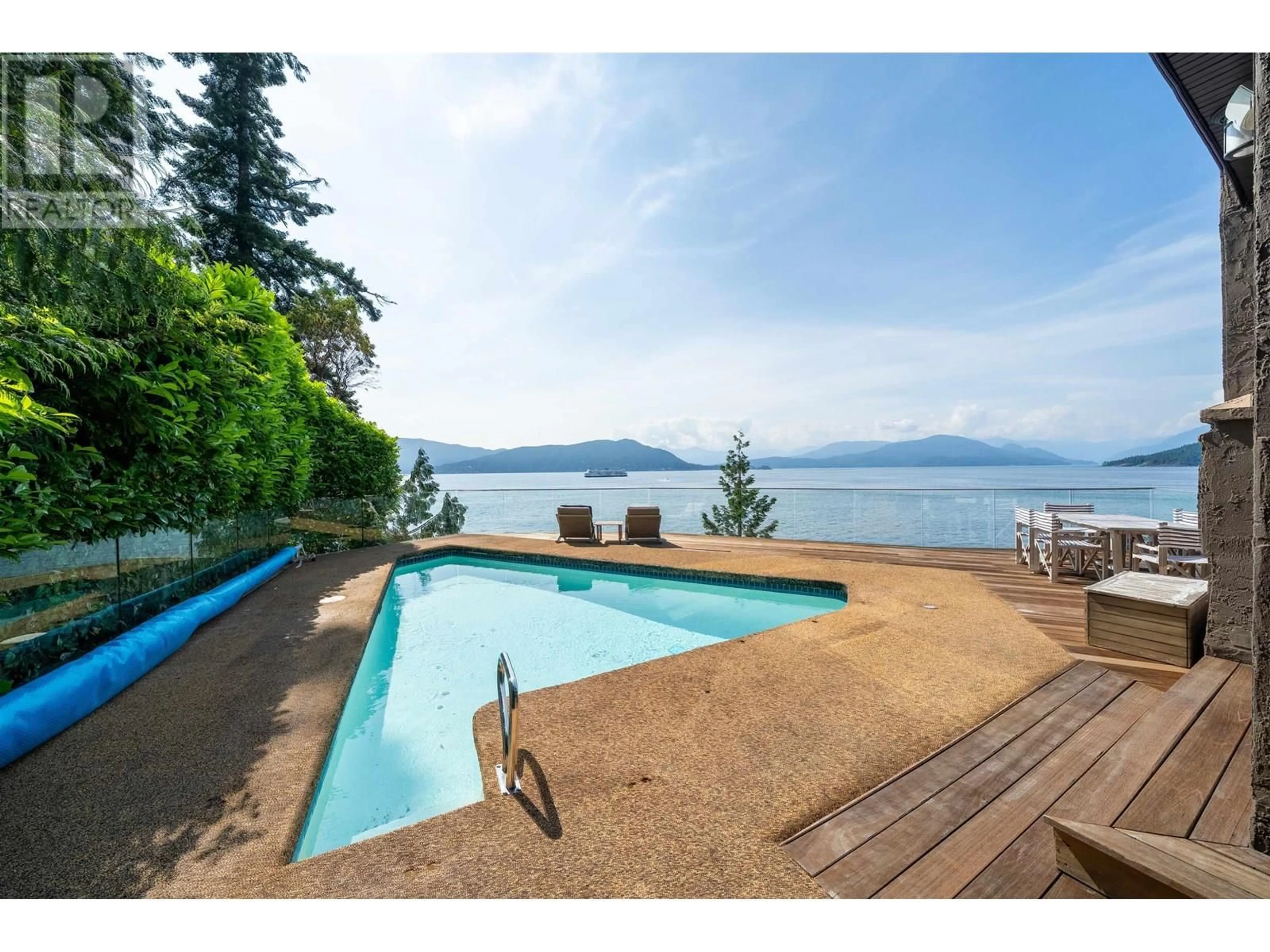 Pool for 8275 PASCO ROAD, West Vancouver British Columbia V7W2T5