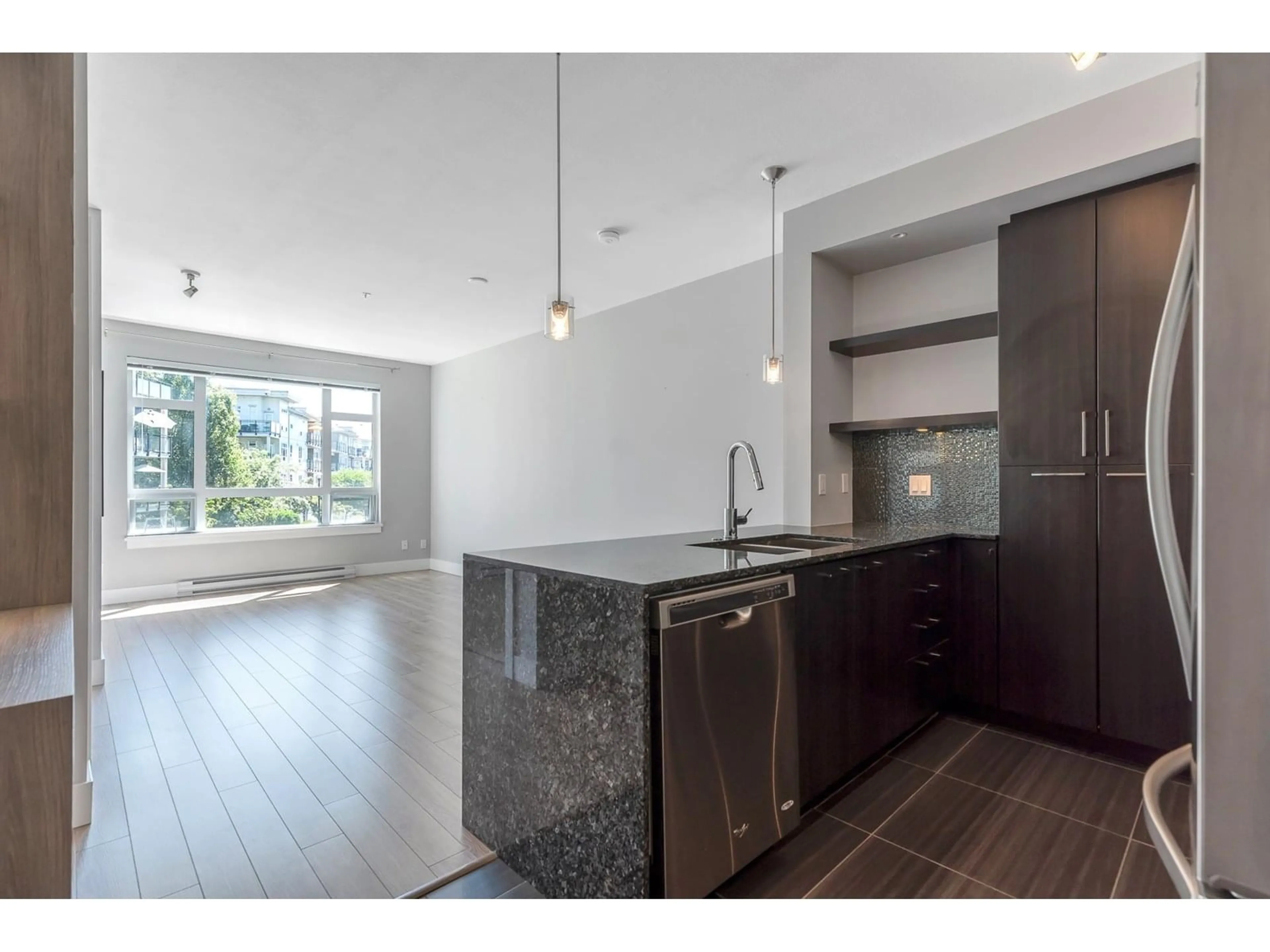 Open concept kitchen, unknown for C225 - 20211 66, Langley British Columbia V2Y0L4