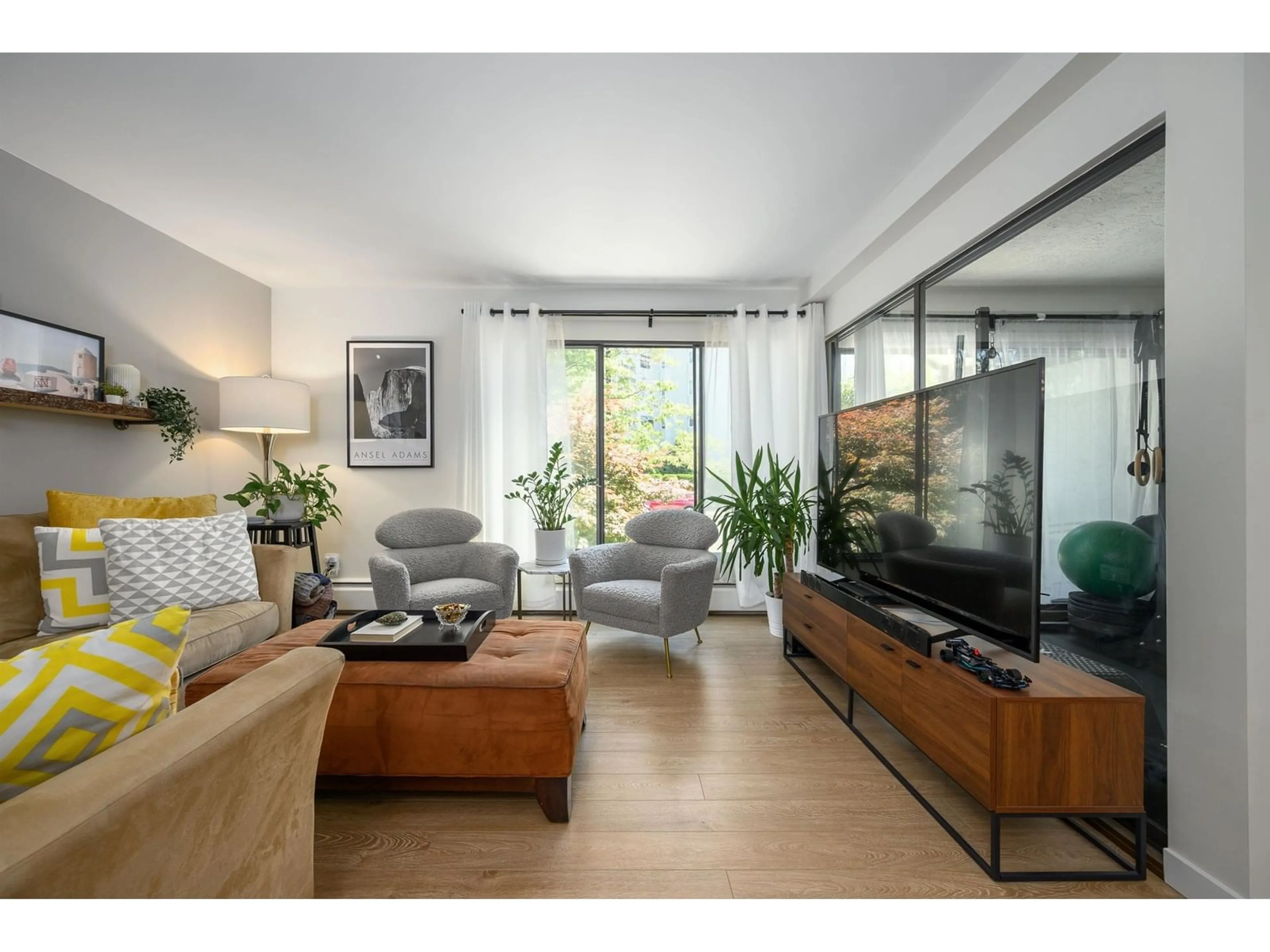 Living room with furniture, unknown for 206 - 1437 FOSTER, White Rock British Columbia V4B3X6