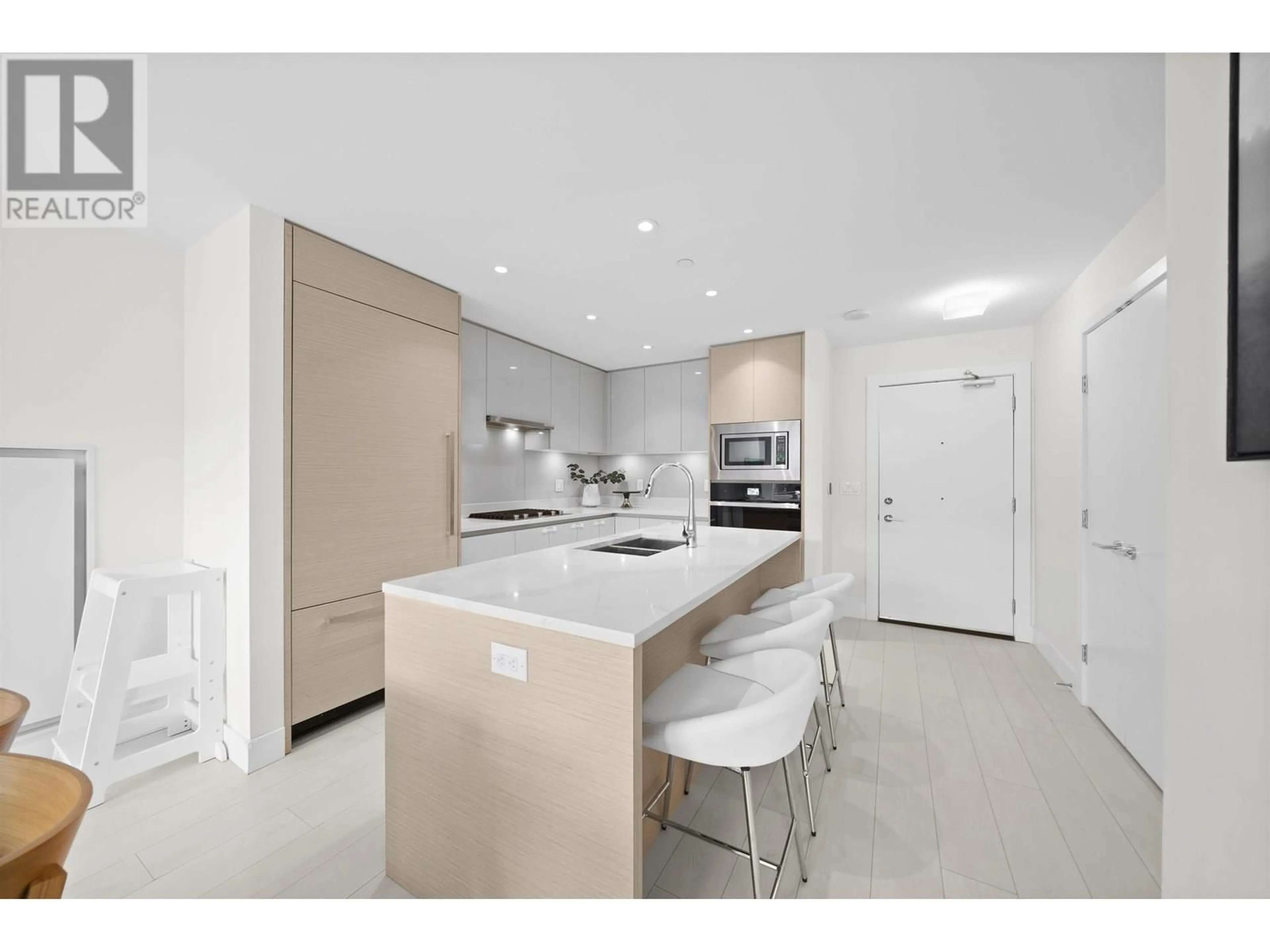 Unknown for 208 - 3538 SAWMILL CRESCENT, Vancouver British Columbia V5S0J8