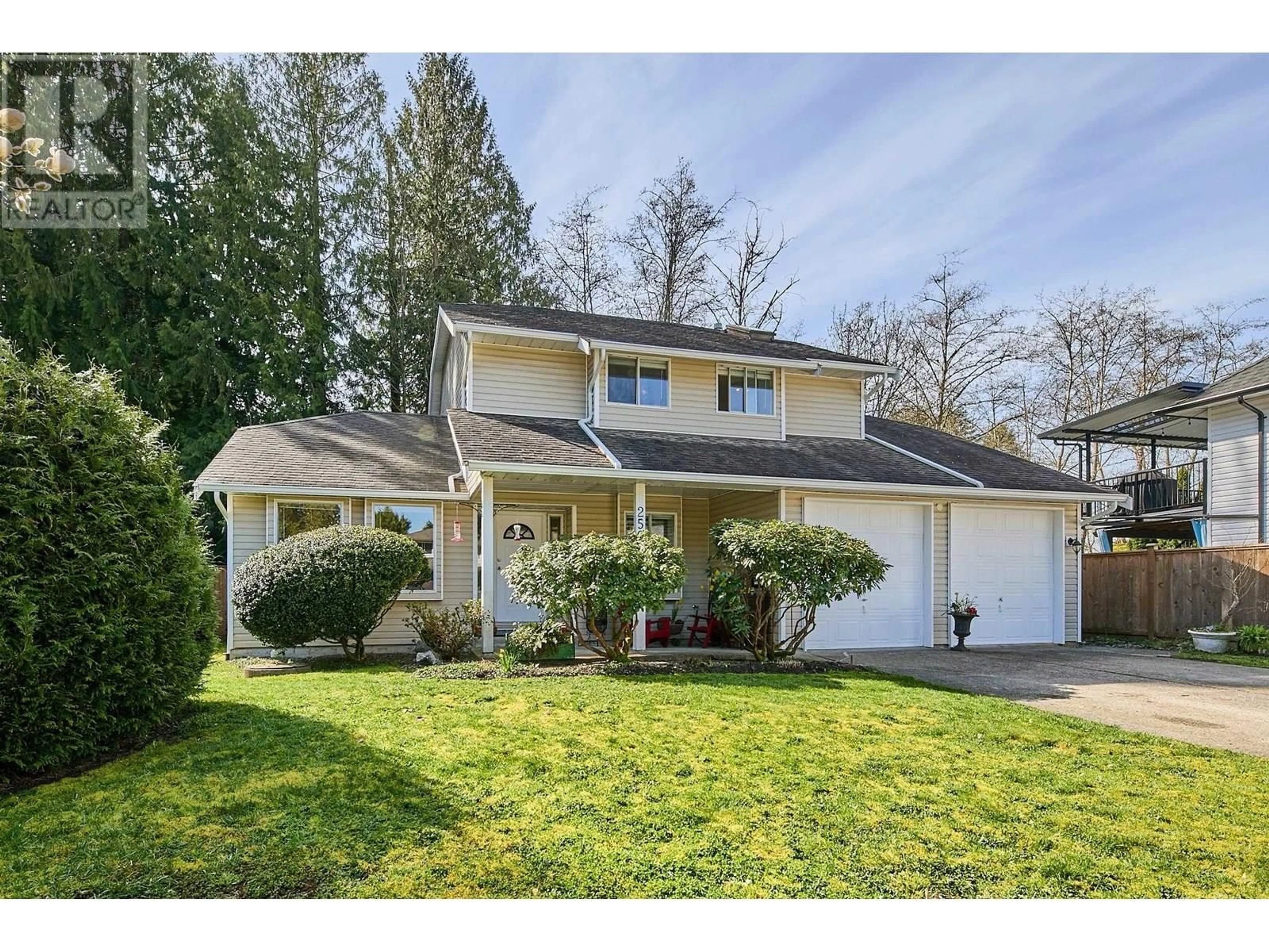Home with vinyl exterior material, street for 25006 120B AVENUE, Maple Ridge British Columbia V4R2B1