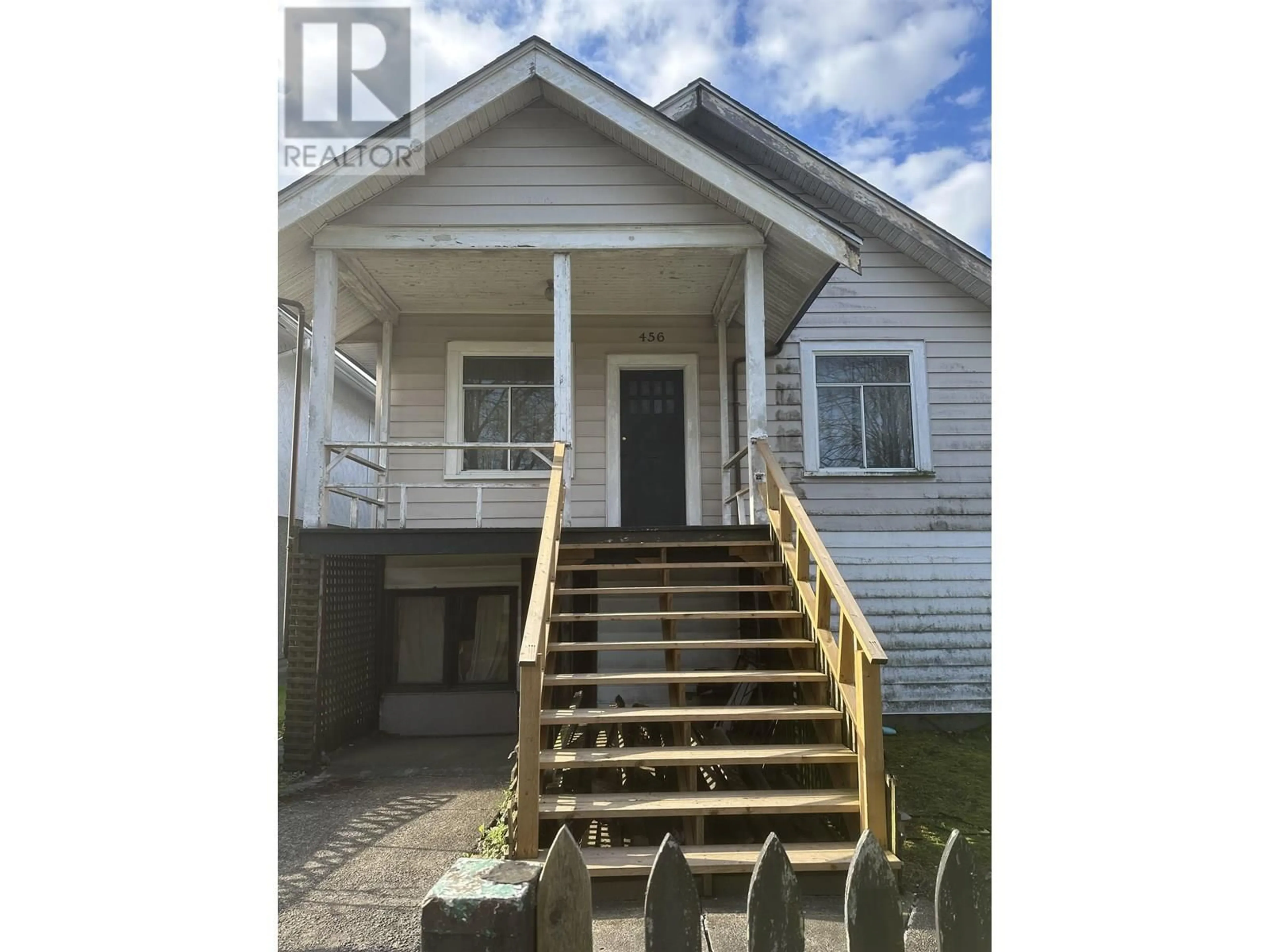 Unknown for 456 46TH AVENUE, Vancouver British Columbia V5W1Z9