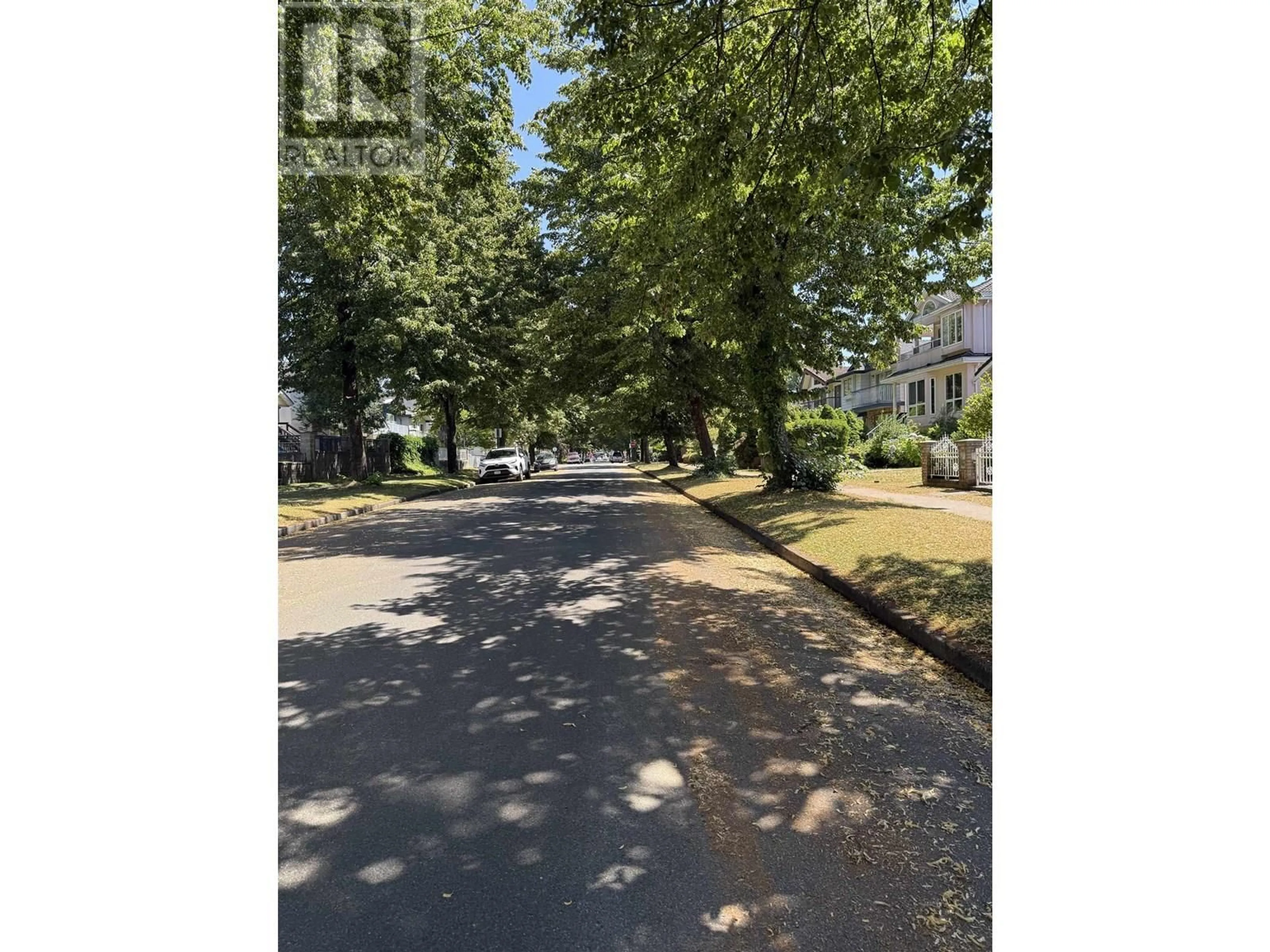 Parking for 456 46TH AVENUE, Vancouver British Columbia V5W1Z9