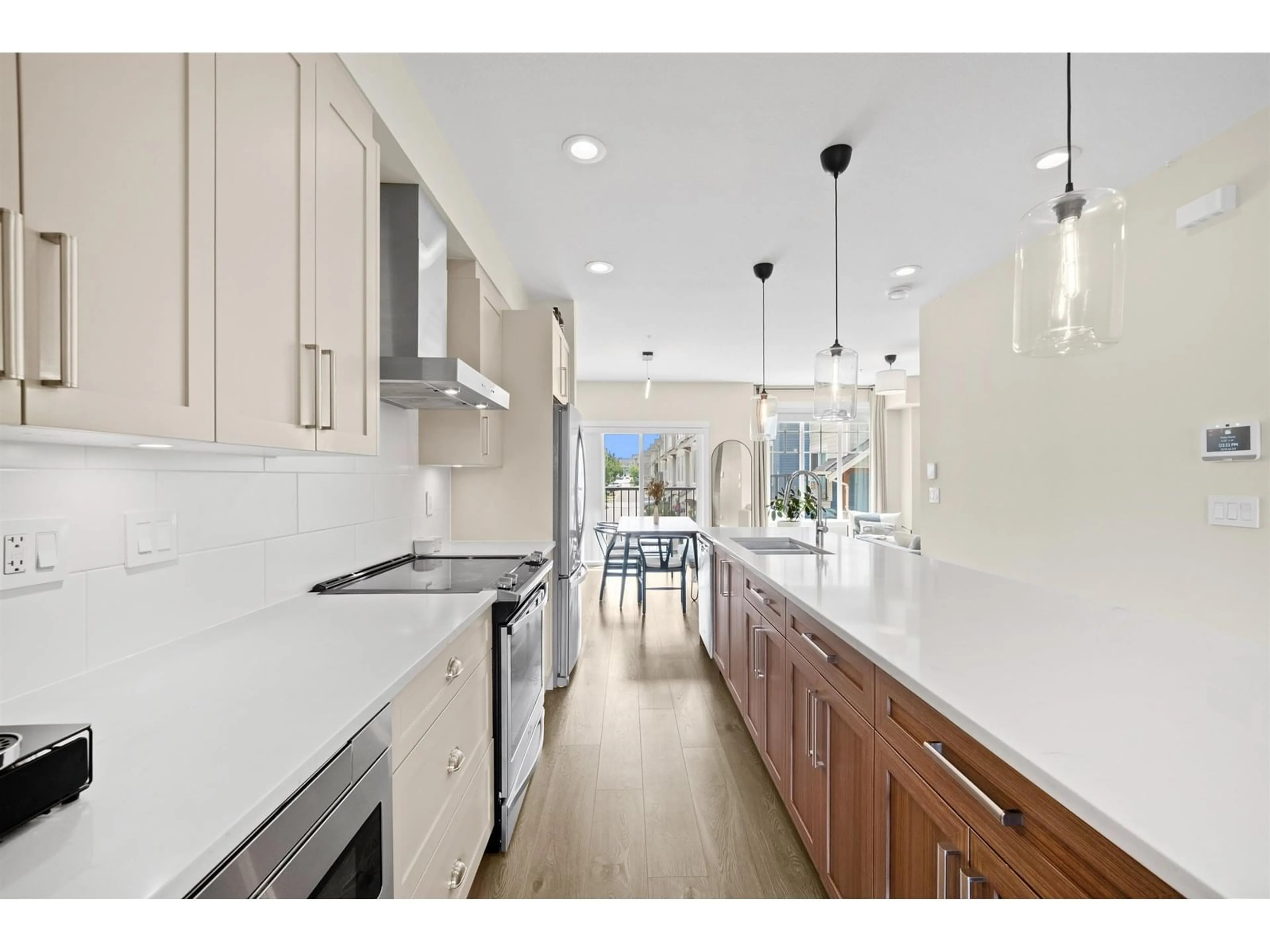 Open concept kitchen, ceramic/tile floor for 61 - 20498 82, Langley British Columbia V2Y0V1