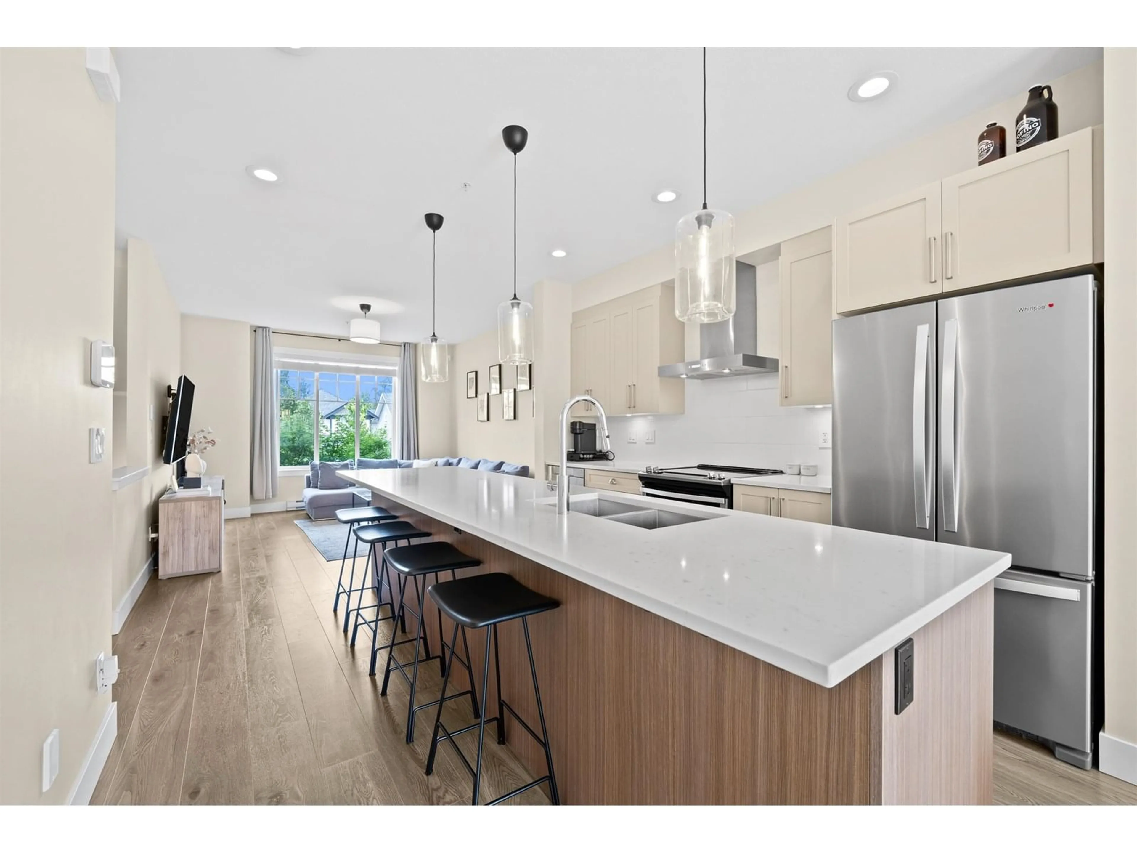 Open concept kitchen, ceramic/tile floor for 61 - 20498 82, Langley British Columbia V2Y0V1