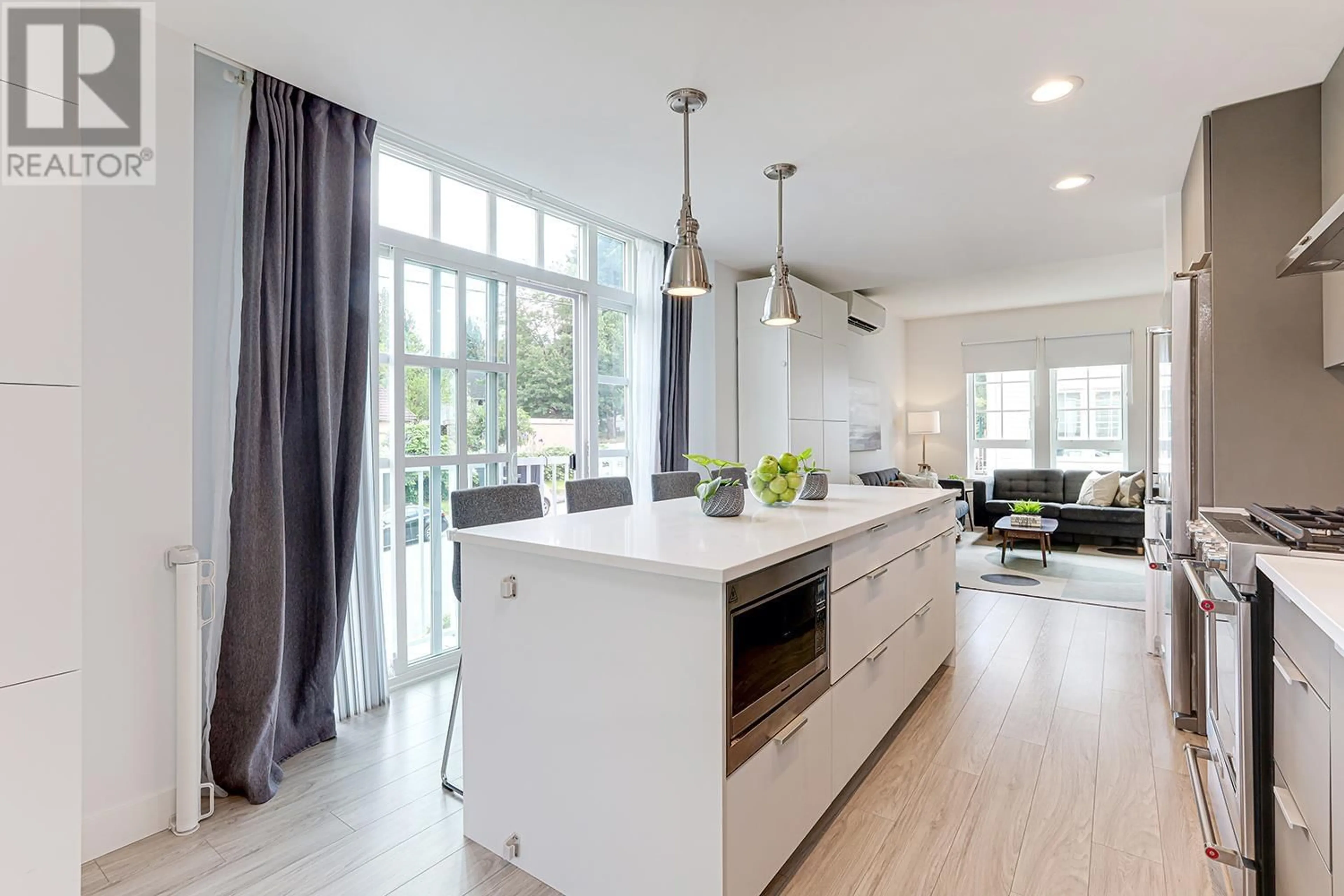 Open concept kitchen, unknown for 2145 CLARKE STREET, Port Moody British Columbia V3H0J5