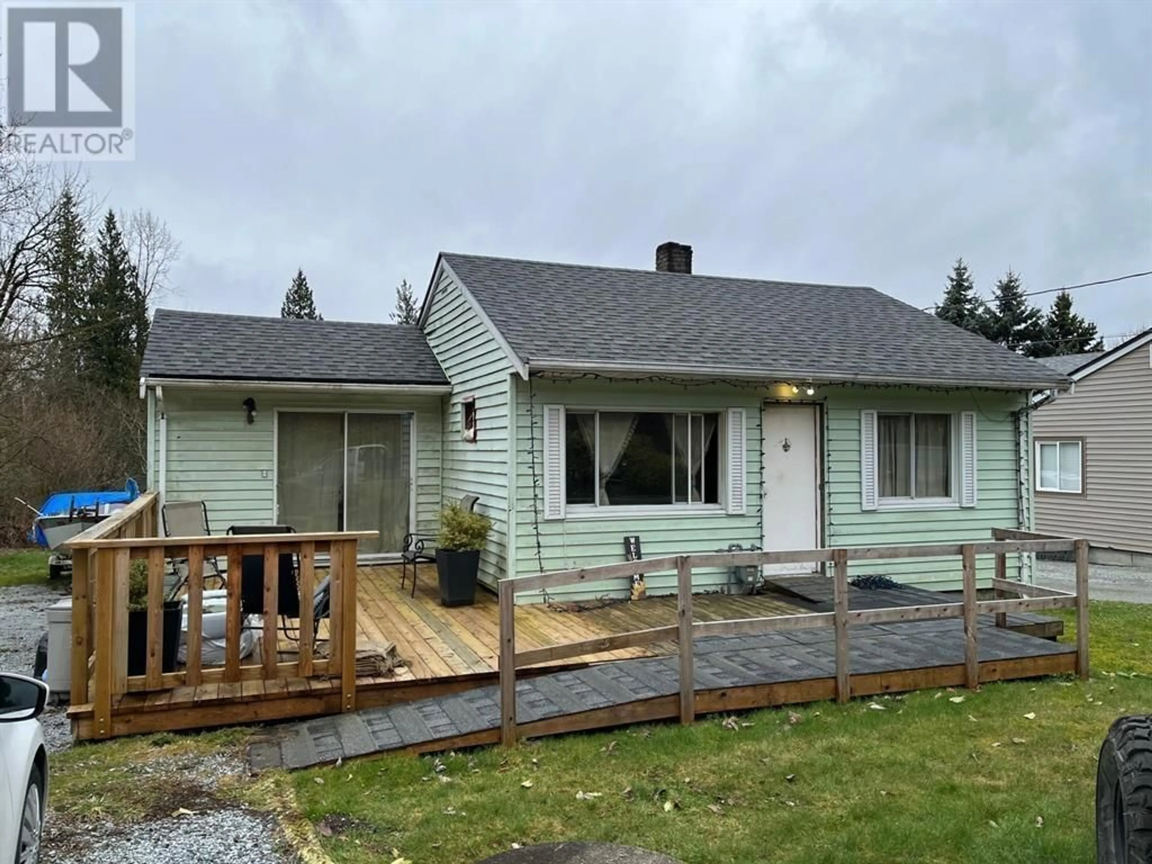 Home with vinyl exterior material, street for 26568 100 AVENUE, Maple Ridge British Columbia V2W1S5