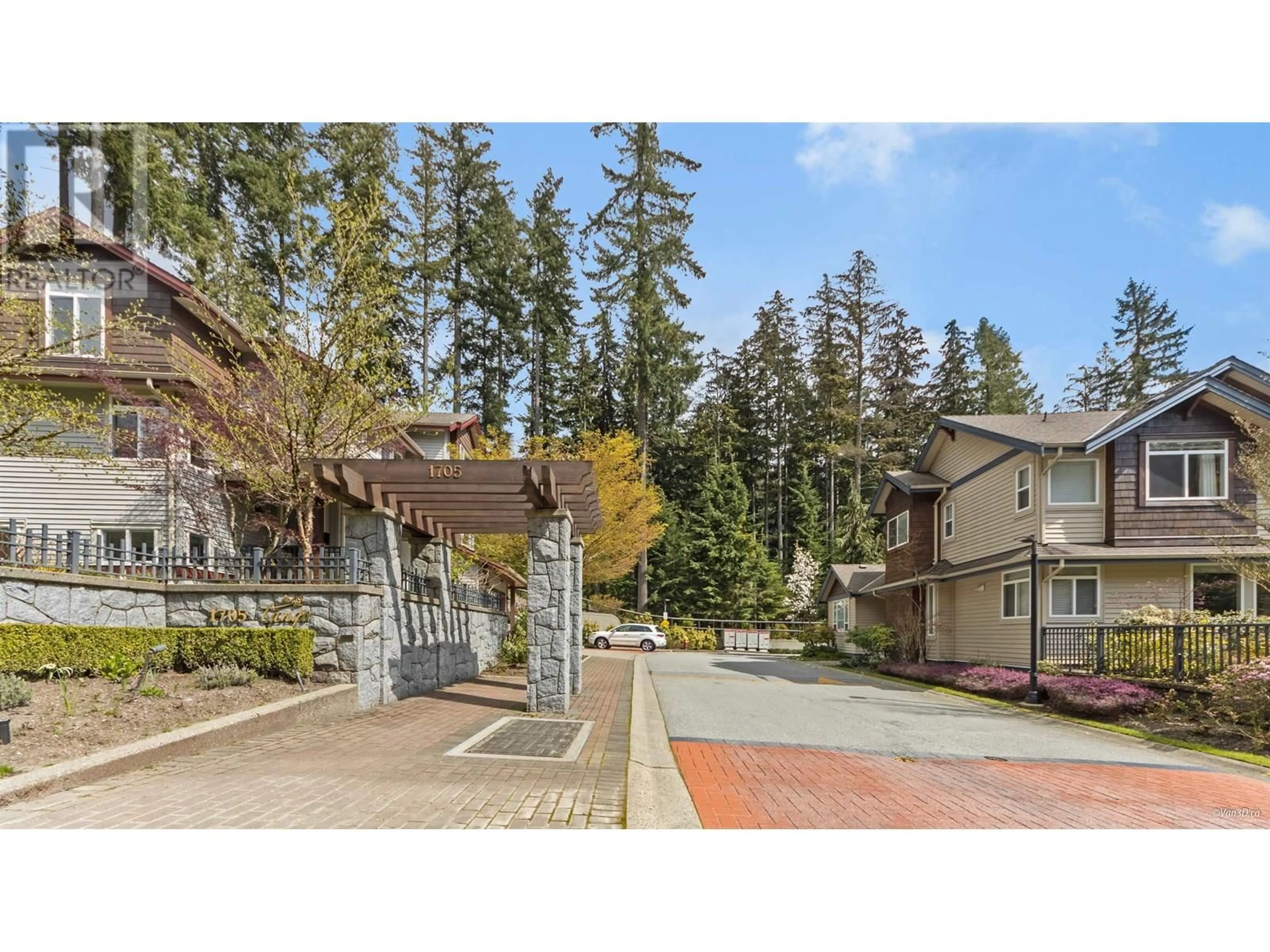 Unknown for 16 - 1705 PARKWAY BOULEVARD, Coquitlam British Columbia V3E3T3
