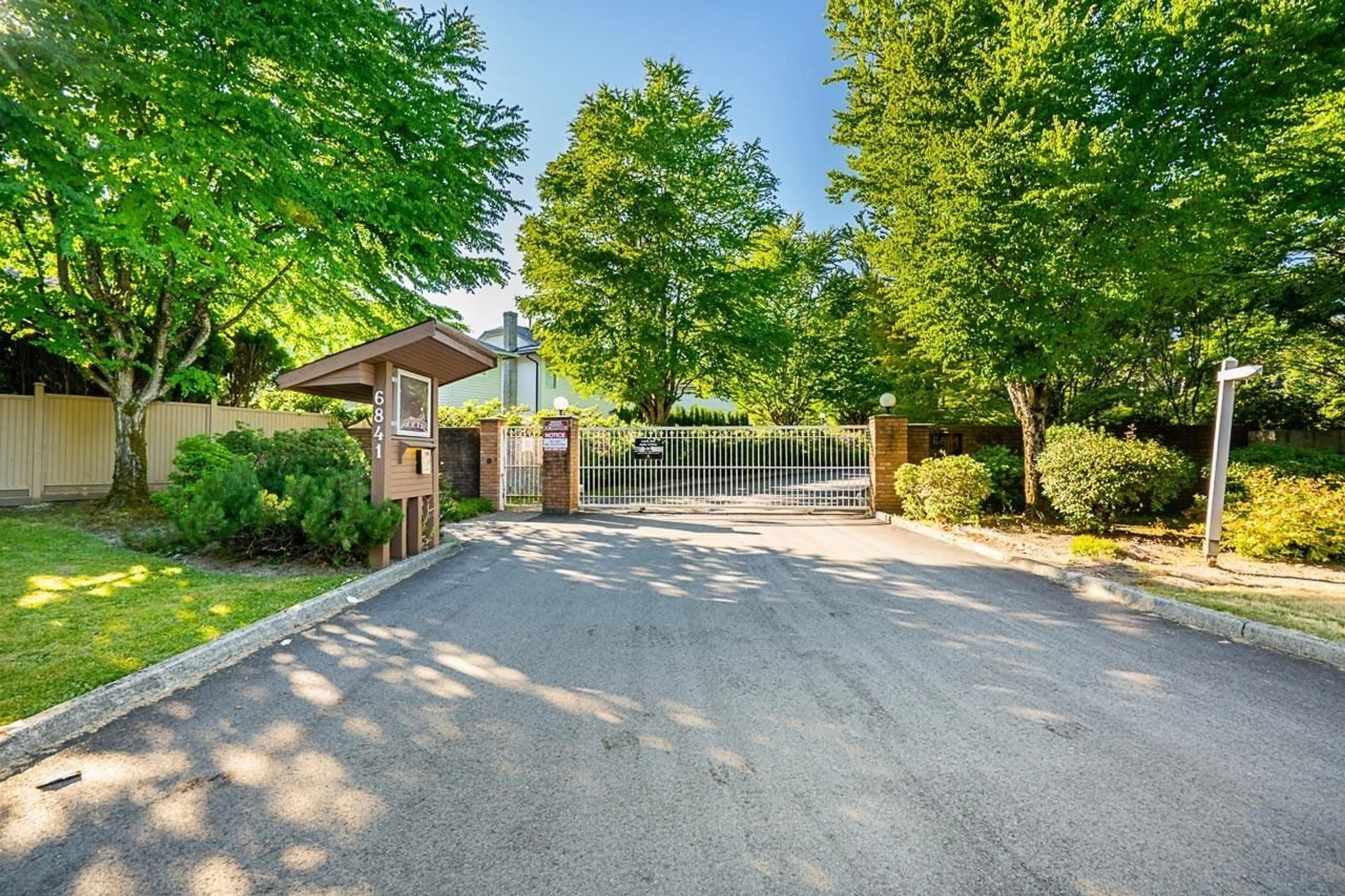 A pic from outside/outdoor area/front of a property/back of a property/a pic from drone, street for 121 - 6841 138, Surrey British Columbia V3W0A7