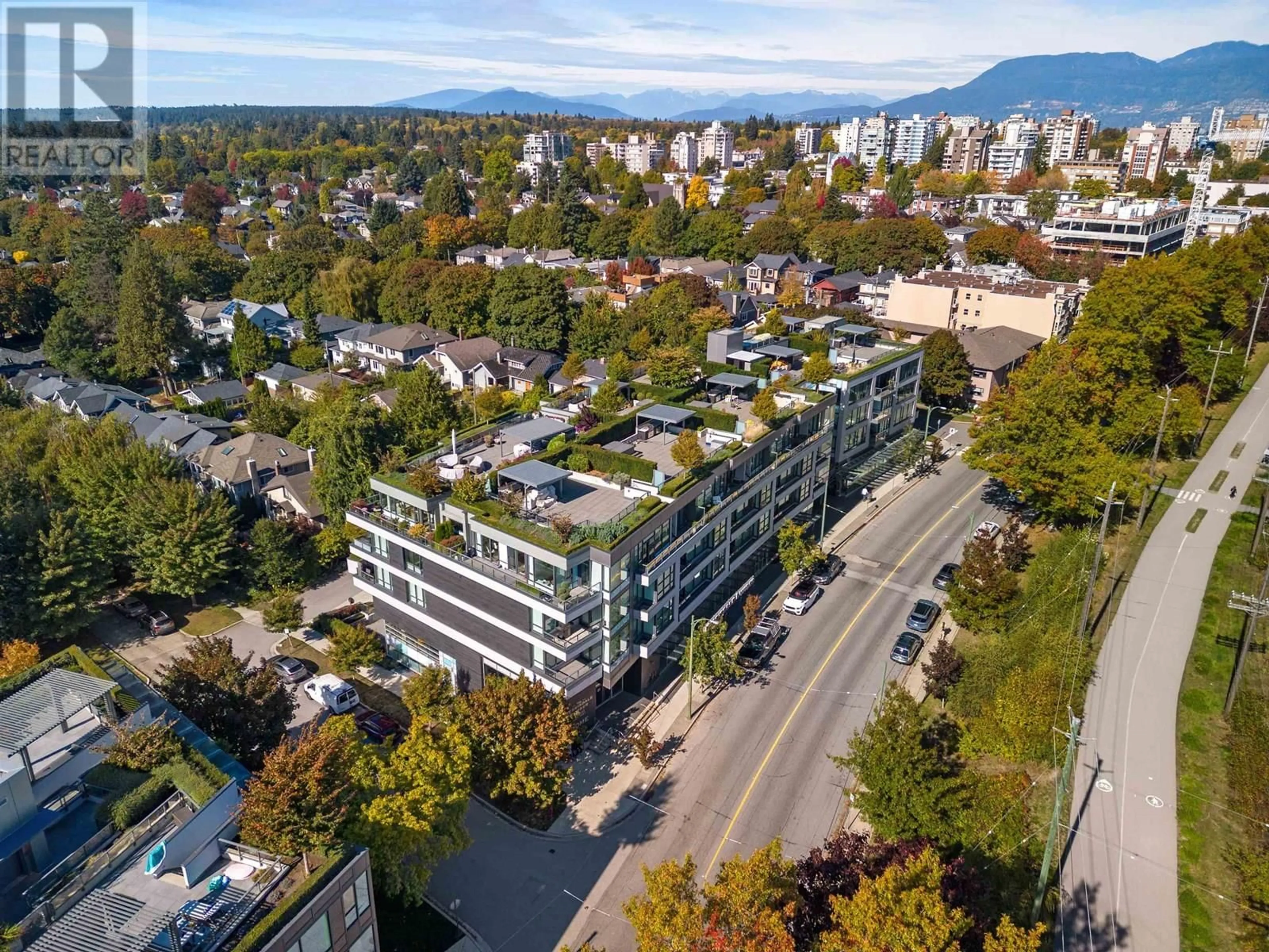 A pic from outside/outdoor area/front of a property/back of a property/a pic from drone, city buildings view from balcony for 310 - 6333 WEST BOULEVARD, Vancouver British Columbia V6M0C1