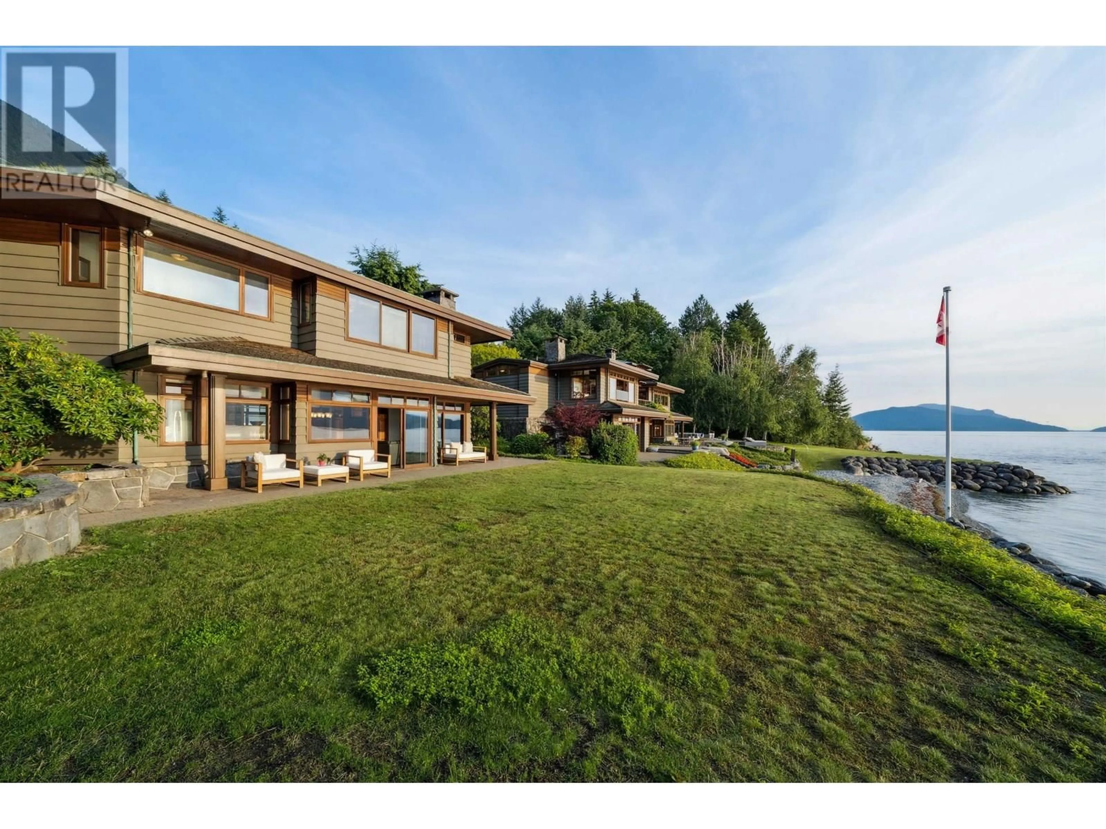 Unknown for 290 LIONS BAY AVENUE, Lions Bay British Columbia V0N2E0