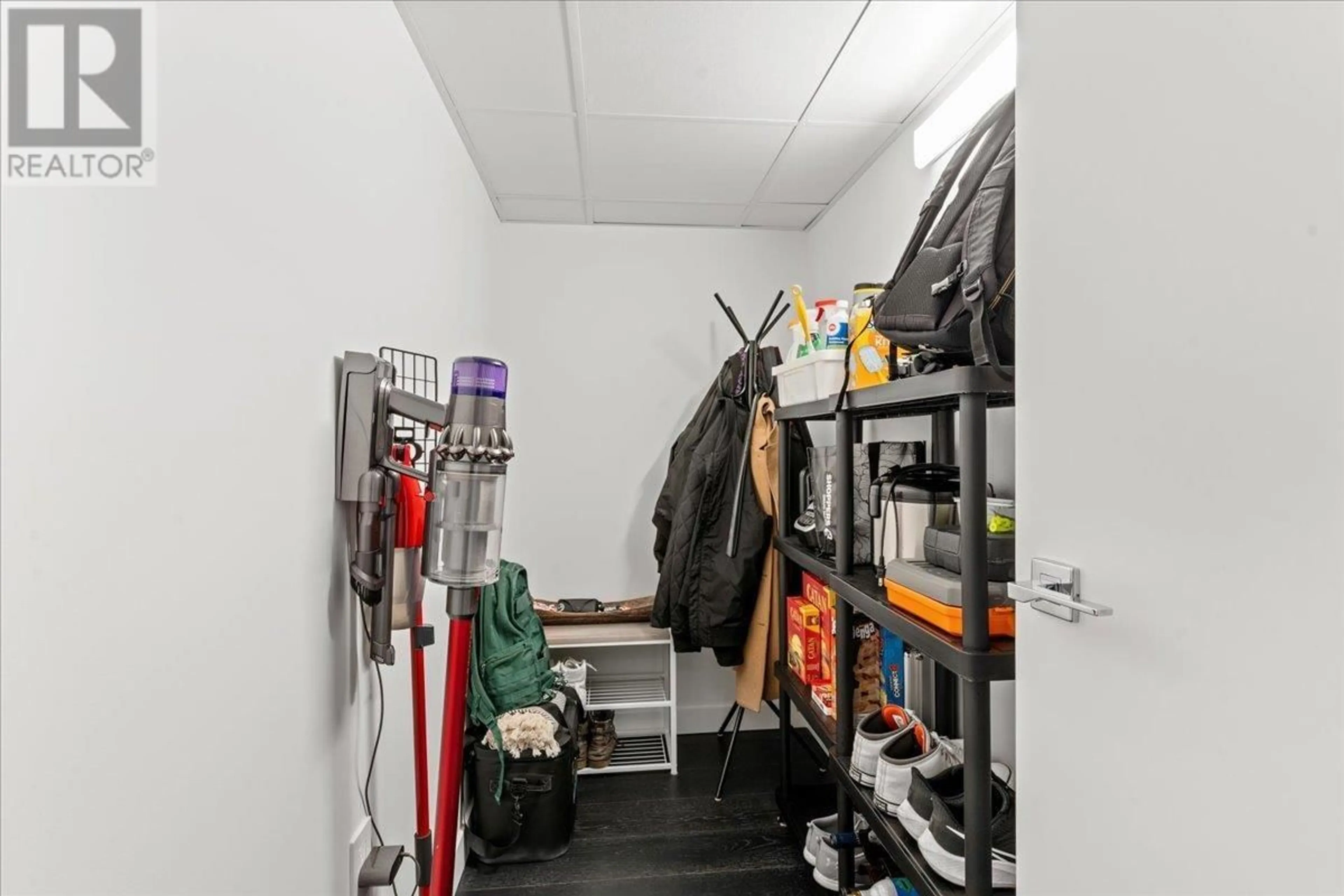 Storage room or clothes room or walk-in closet for 2510 - 1111 RICHARDS STREET, Vancouver British Columbia V6B0S3