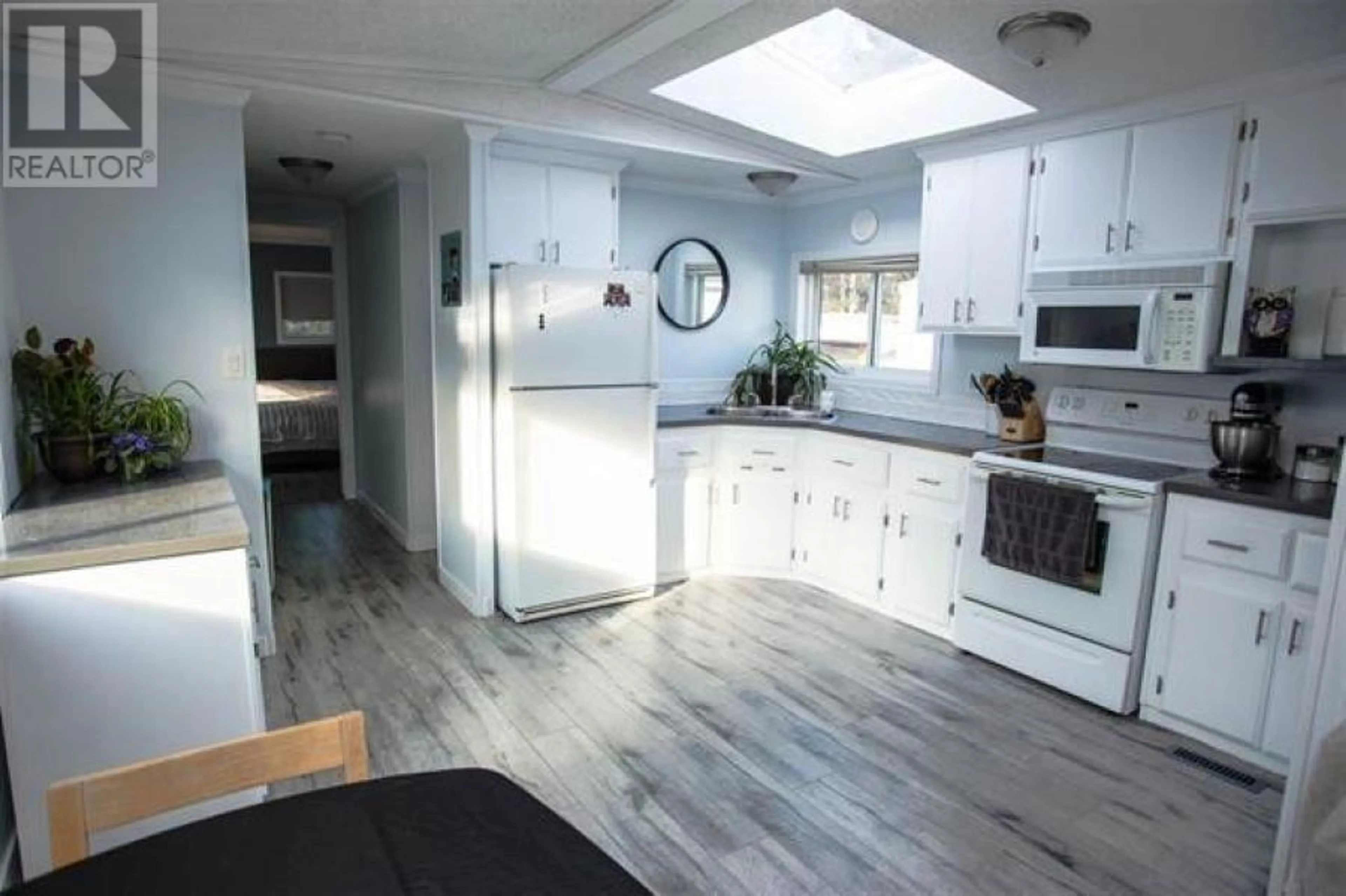 Open concept kitchen, unknown for 98 - 1000 INVERNESS ROAD, Prince George British Columbia V2K4V1