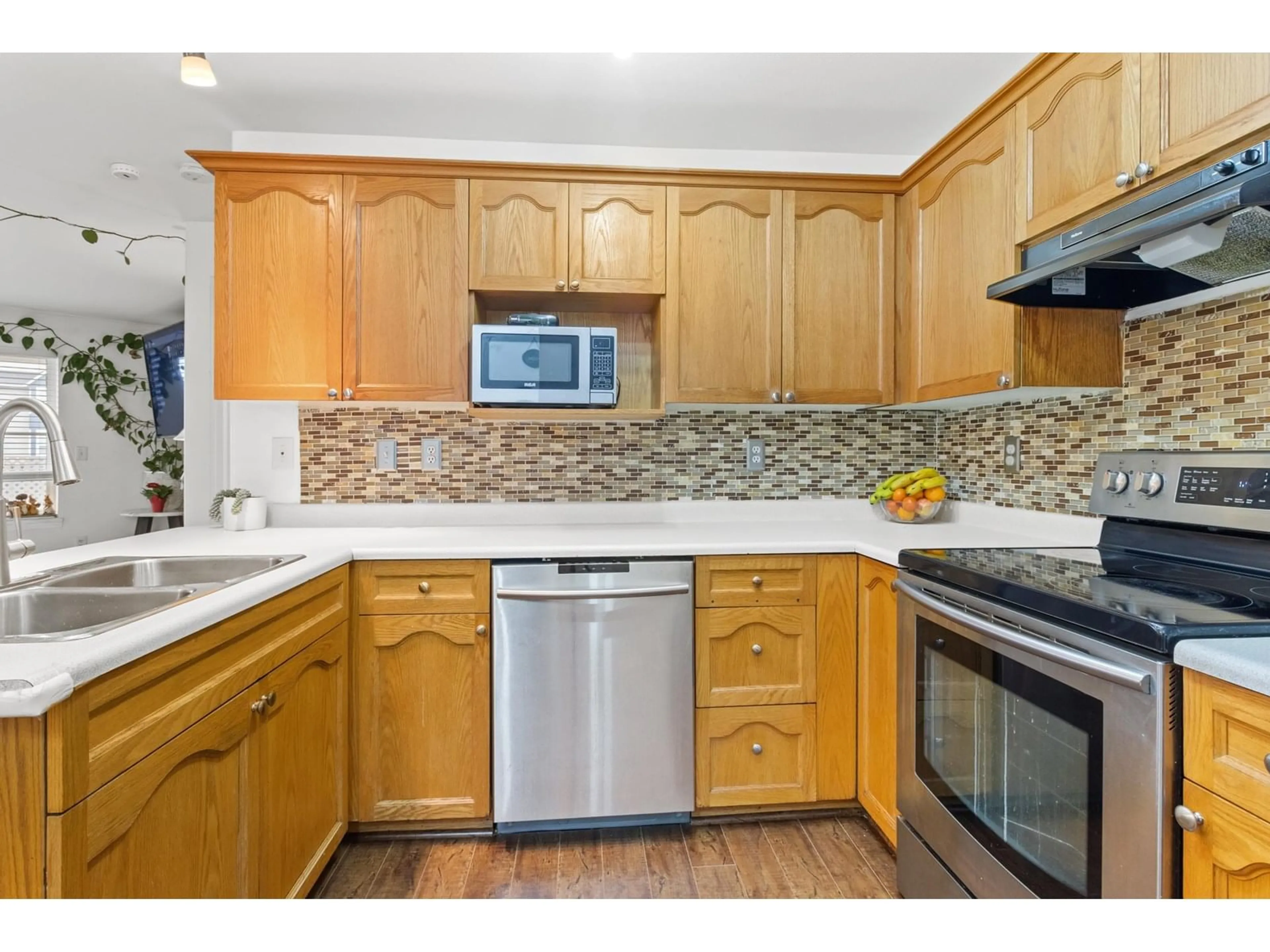 Standard kitchen, unknown for 25 - 5915 VEDDER ROAD, Chilliwack British Columbia V2R1C3