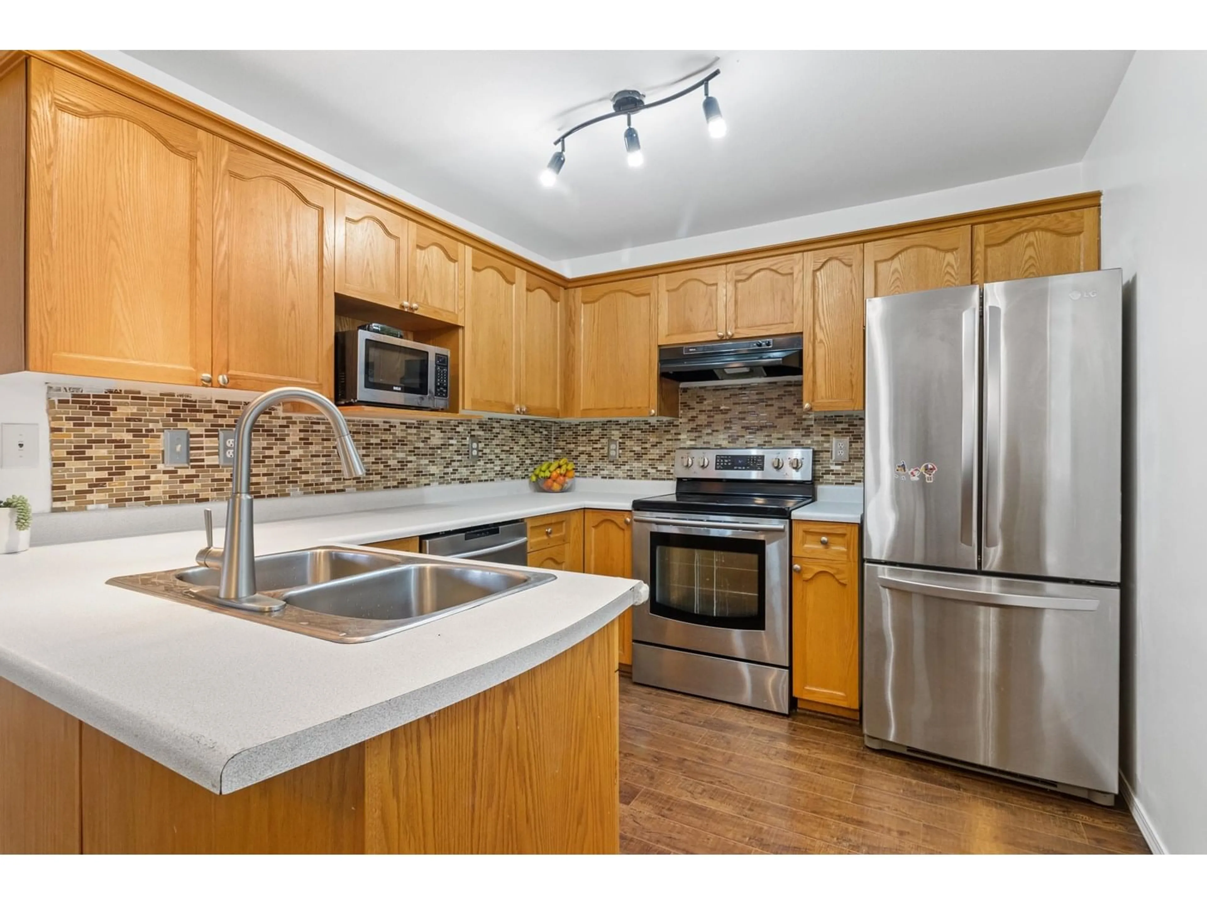 Standard kitchen, unknown for 25 - 5915 VEDDER ROAD, Chilliwack British Columbia V2R1C3